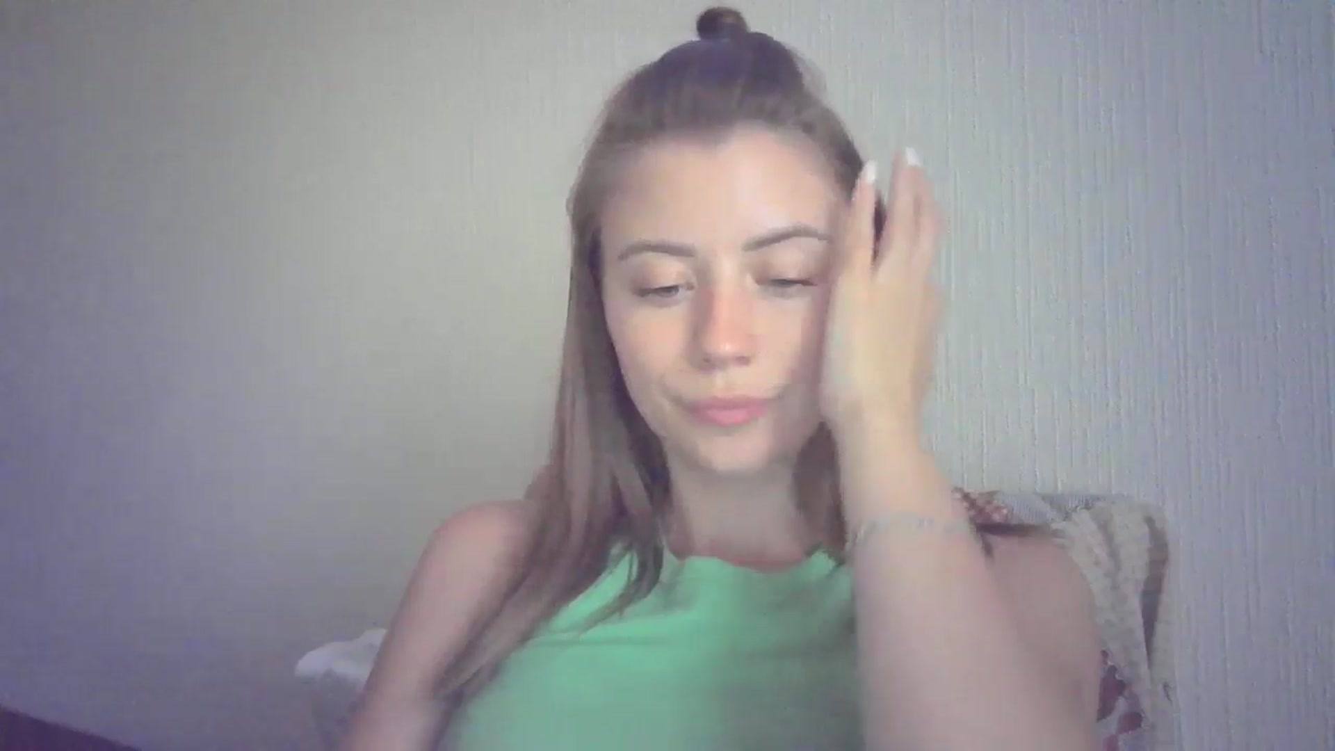Gallery image thumbnail from Sulfate0's myfreecams stream on, 07/22/2024, 13:12 image 8 of 20