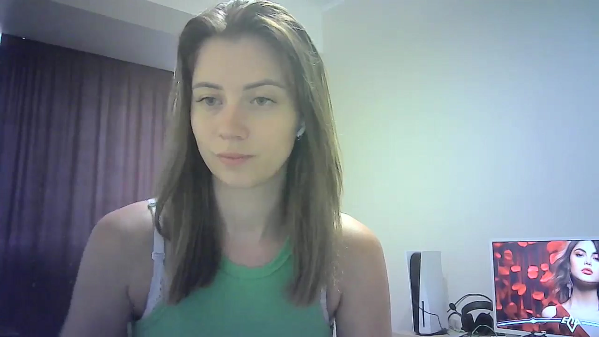 Gallery image thumbnail from Sulfate0's myfreecams stream on, 07/25/2024, 07:19 image 17 of 20