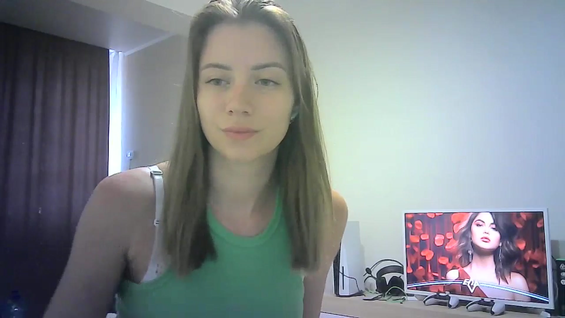 Gallery image thumbnail from Sulfate0's myfreecams stream on, 07/25/2024, 07:19 image 10 of 20