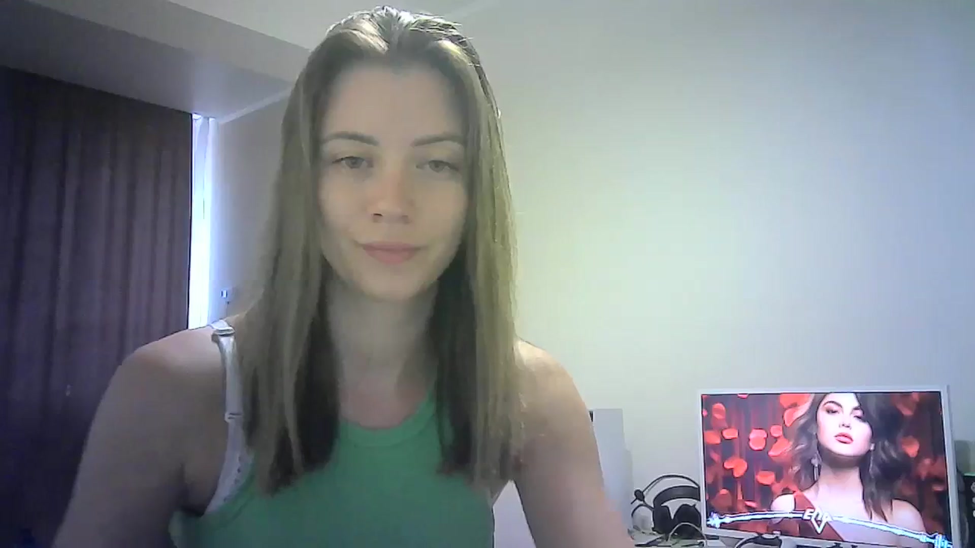 Gallery image thumbnail from Sulfate0's myfreecams stream on, 07/25/2024, 07:19 image 16 of 20