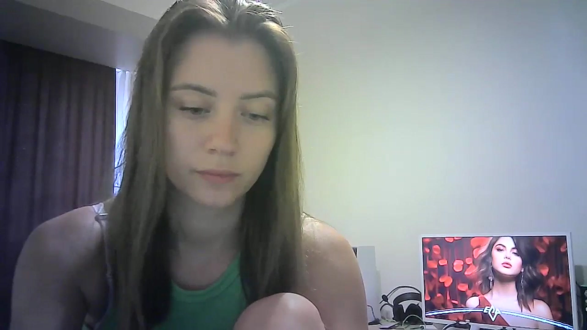 Gallery image thumbnail from Sulfate0's myfreecams stream on, 07/25/2024, 07:19 image 14 of 20
