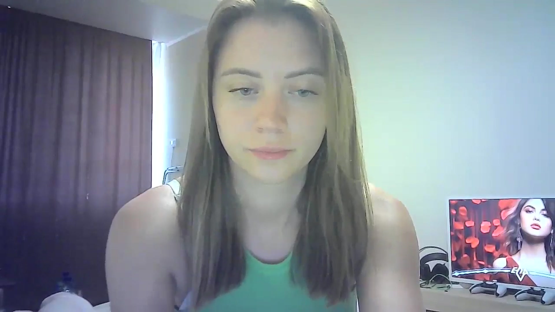 Gallery image thumbnail from Sulfate0's myfreecams stream on, 07/25/2024, 07:40 image 13 of 20