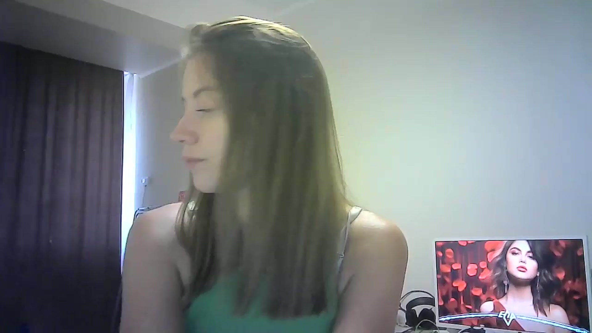 Gallery image thumbnail from Sulfate0's myfreecams stream on, 07/25/2024, 07:40 image 1 of 20