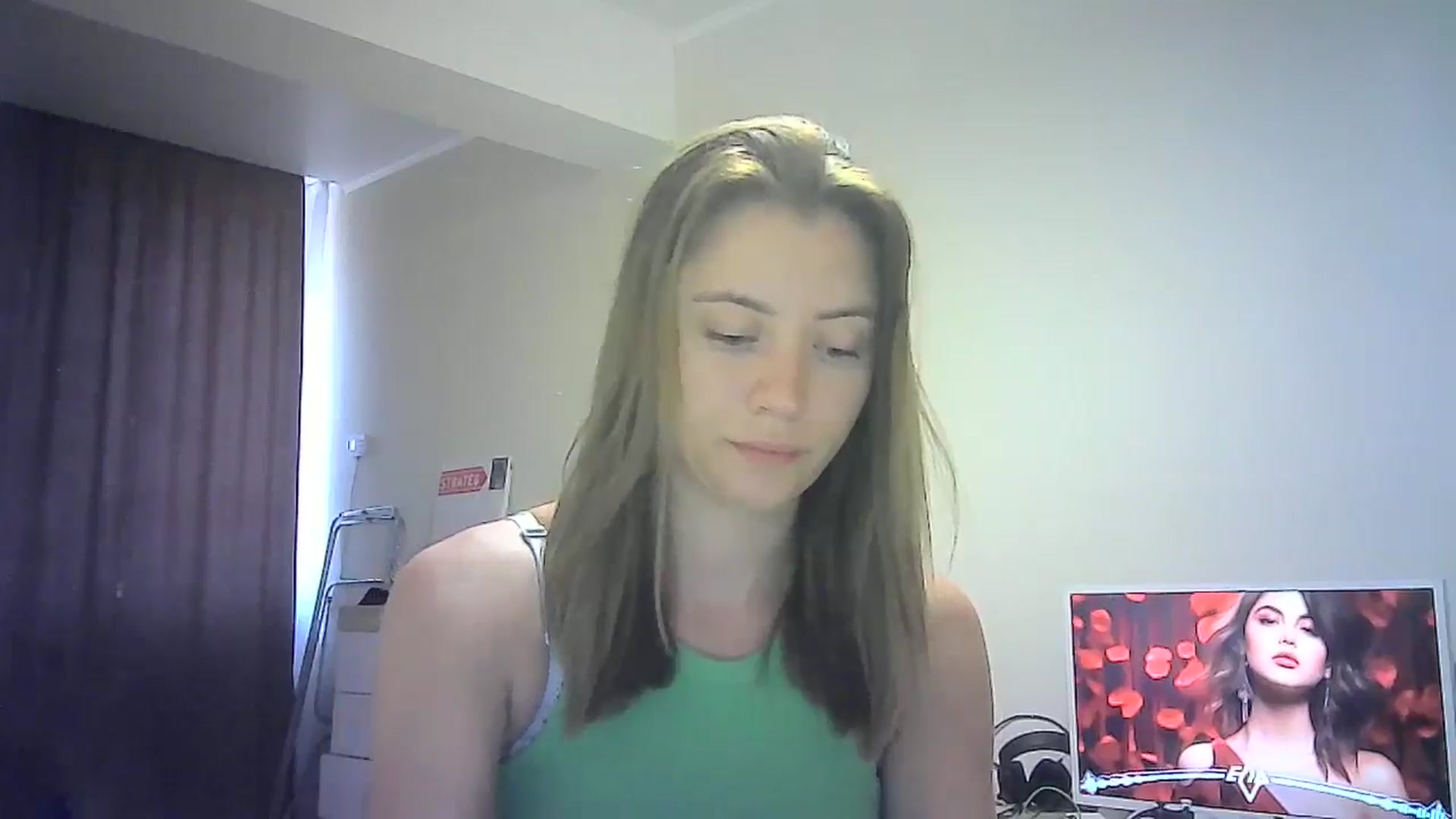Gallery image thumbnail from Sulfate0's myfreecams stream on, 07/25/2024, 07:40 image 7 of 20