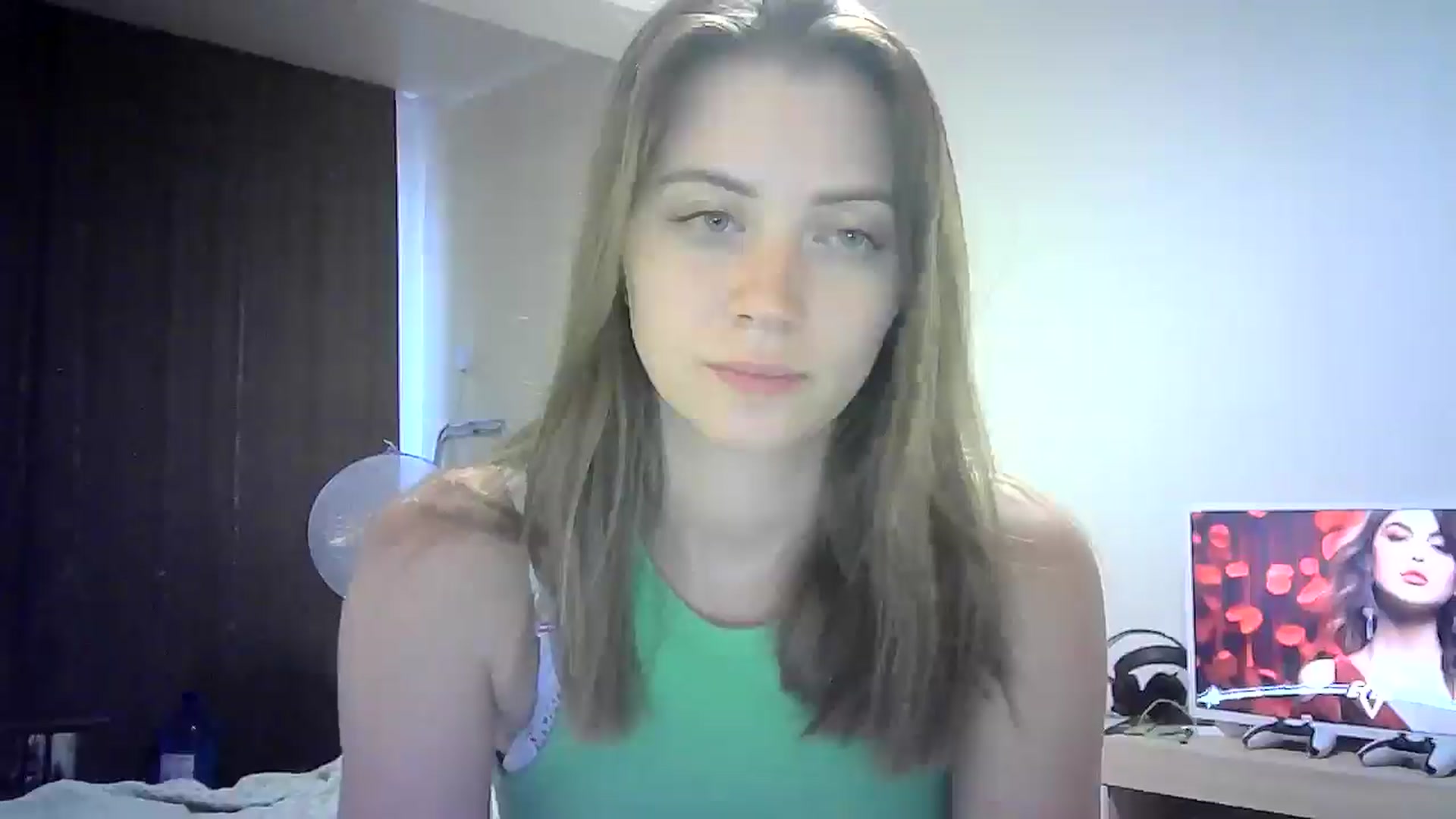 Gallery image thumbnail from Sulfate0's myfreecams stream on, 07/25/2024, 12:26 image 3 of 20
