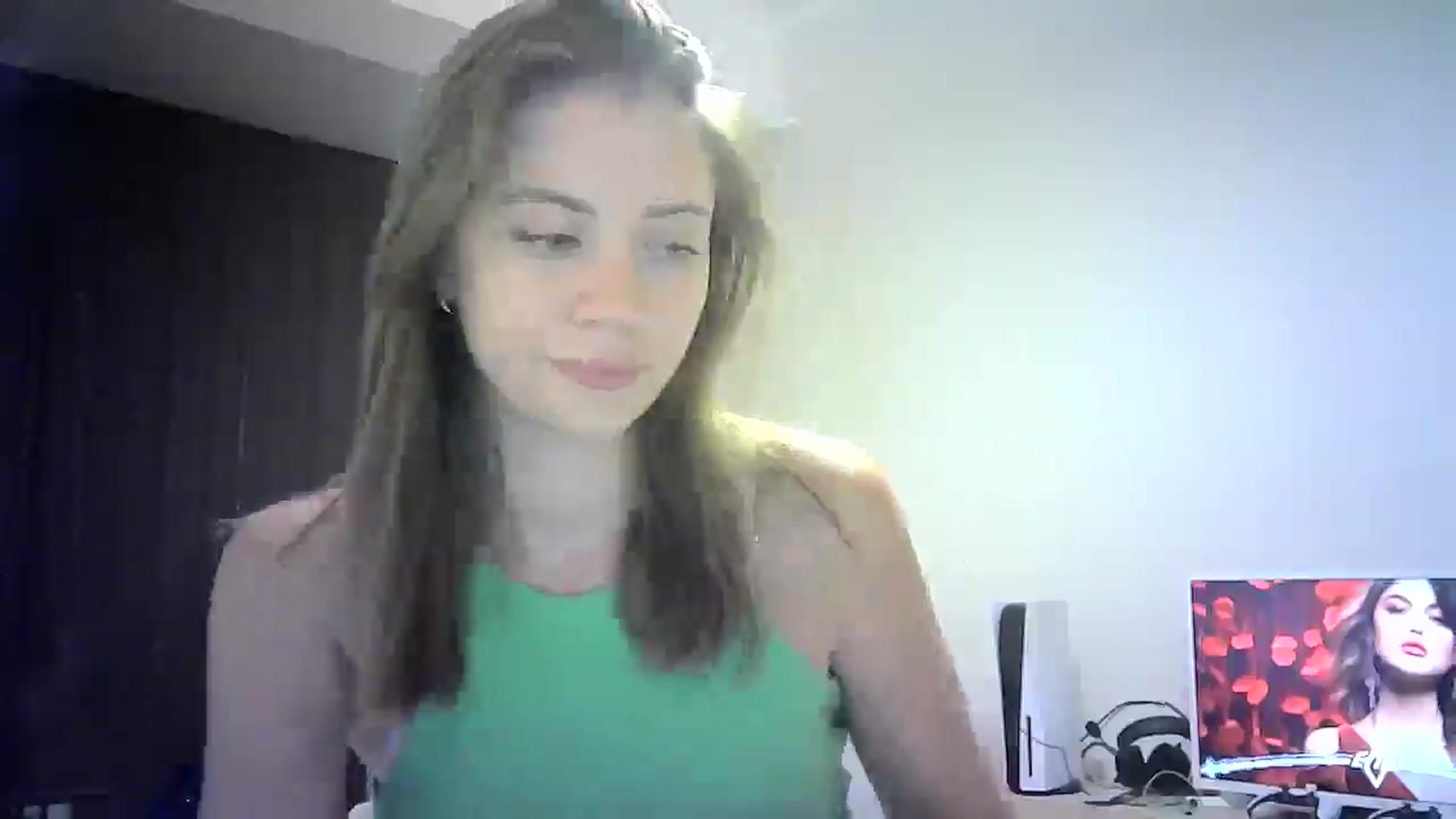 Gallery image thumbnail from Sulfate0's myfreecams stream on, 07/25/2024, 12:26 image 6 of 20