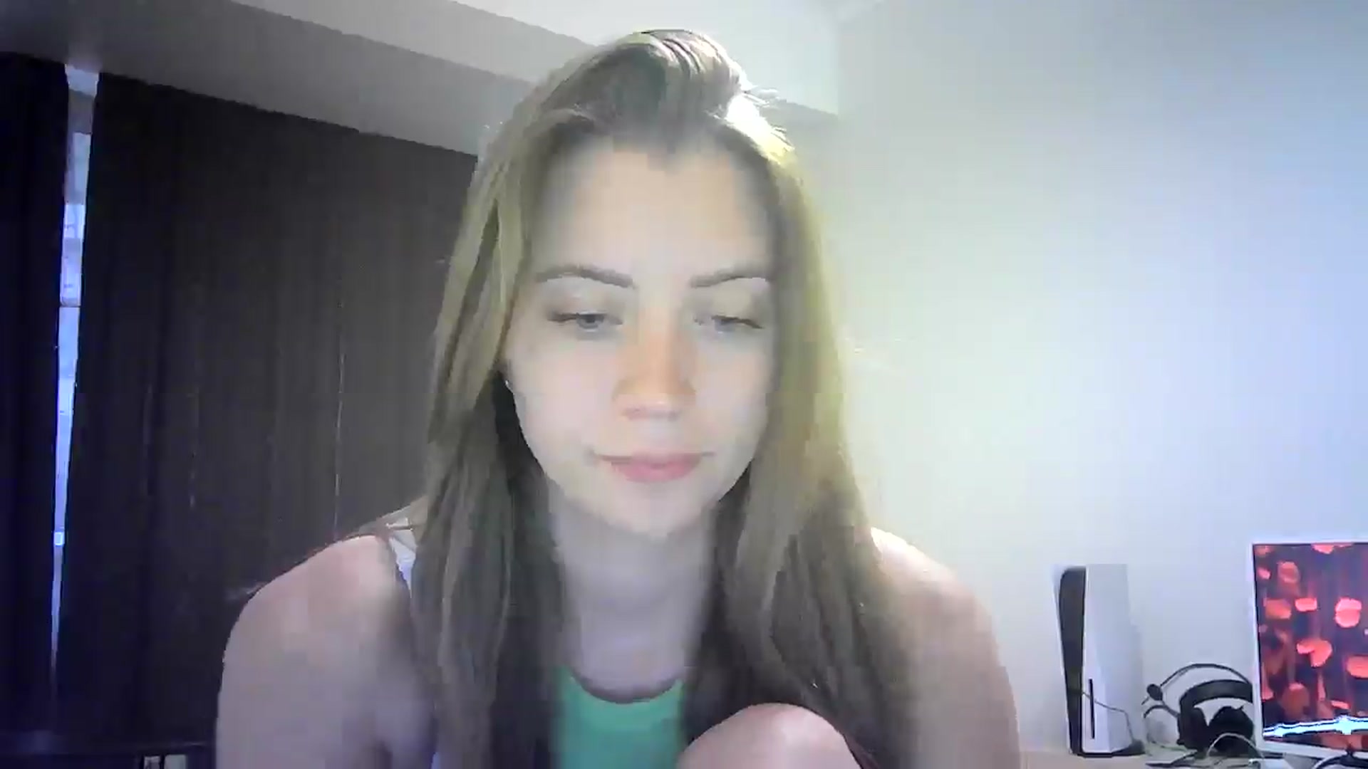 Gallery image thumbnail from Sulfate0's myfreecams stream on, 07/25/2024, 12:26 image 9 of 20