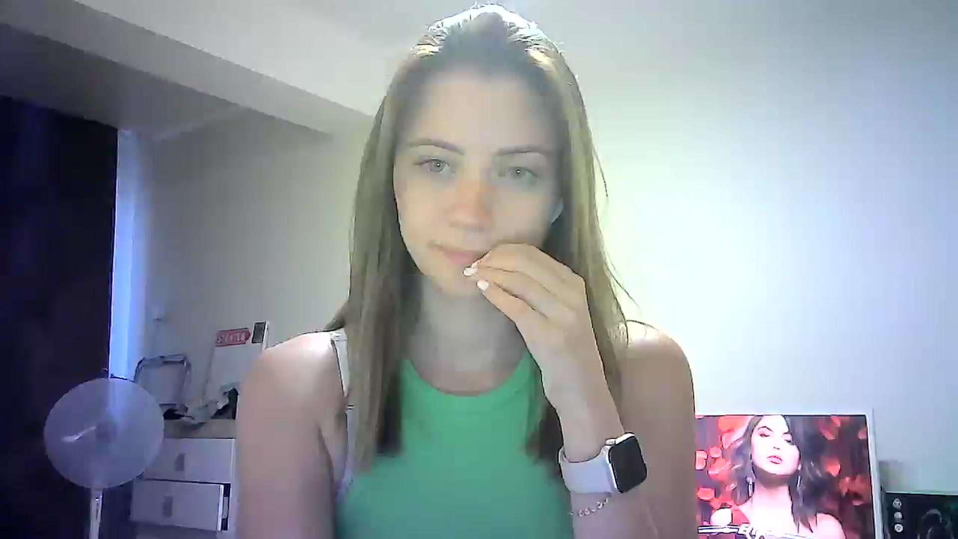 Gallery image thumbnail from Sulfate0's myfreecams stream on, 07/25/2024, 12:26 image 17 of 20