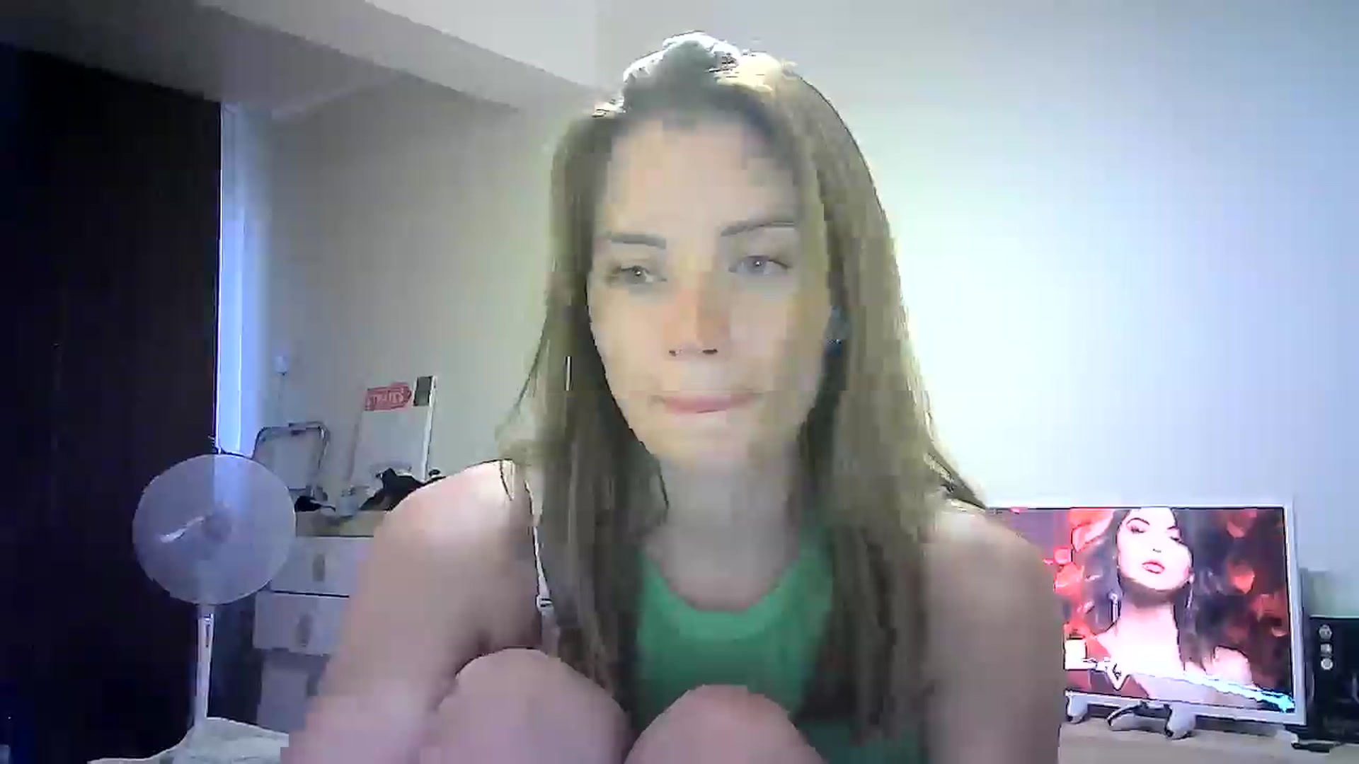 Gallery image thumbnail from Sulfate0's myfreecams stream on, 07/25/2024, 12:26 image 18 of 20
