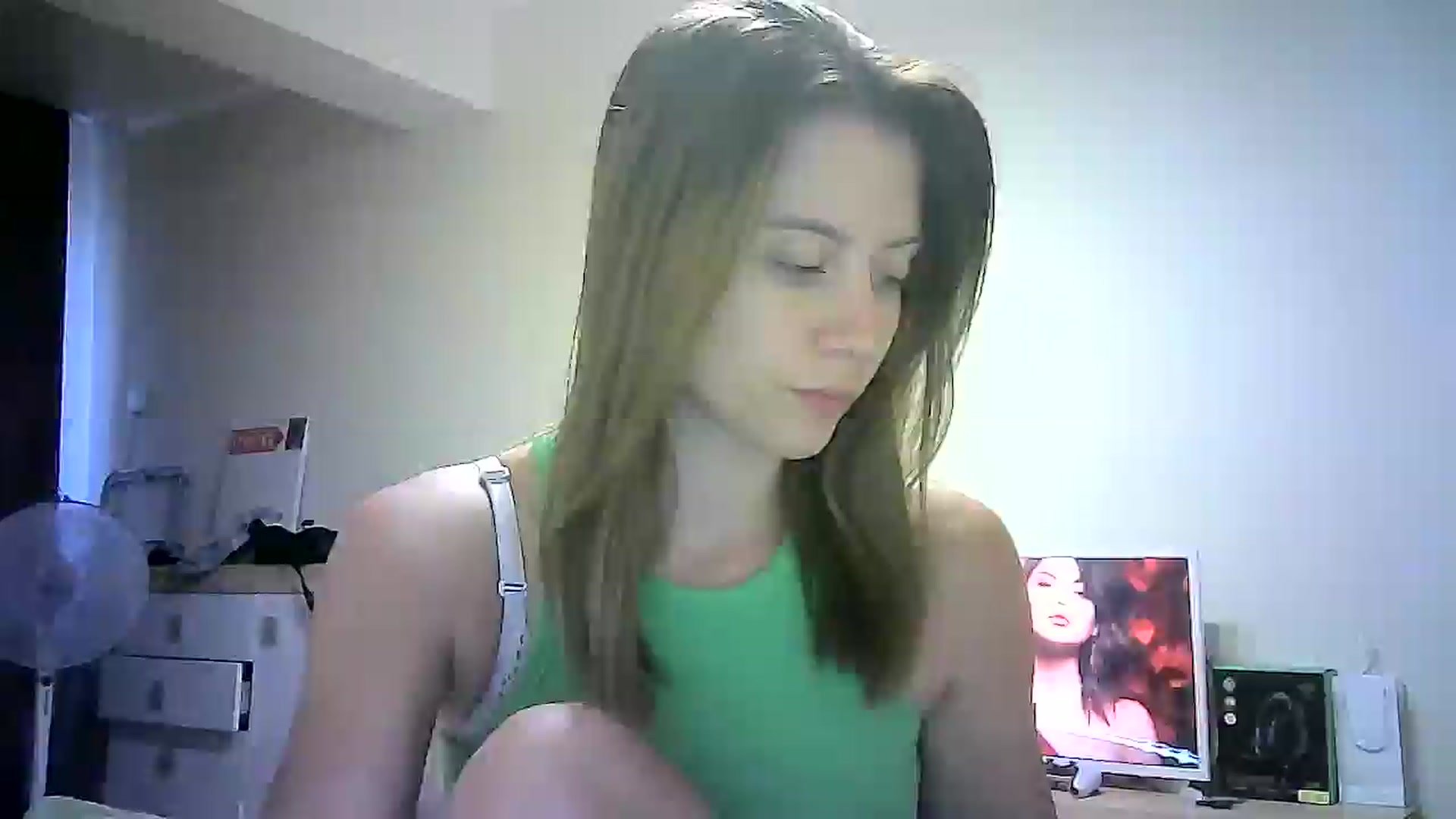 Gallery image thumbnail from Sulfate0's myfreecams stream on, 07/25/2024, 12:55 image 1 of 20