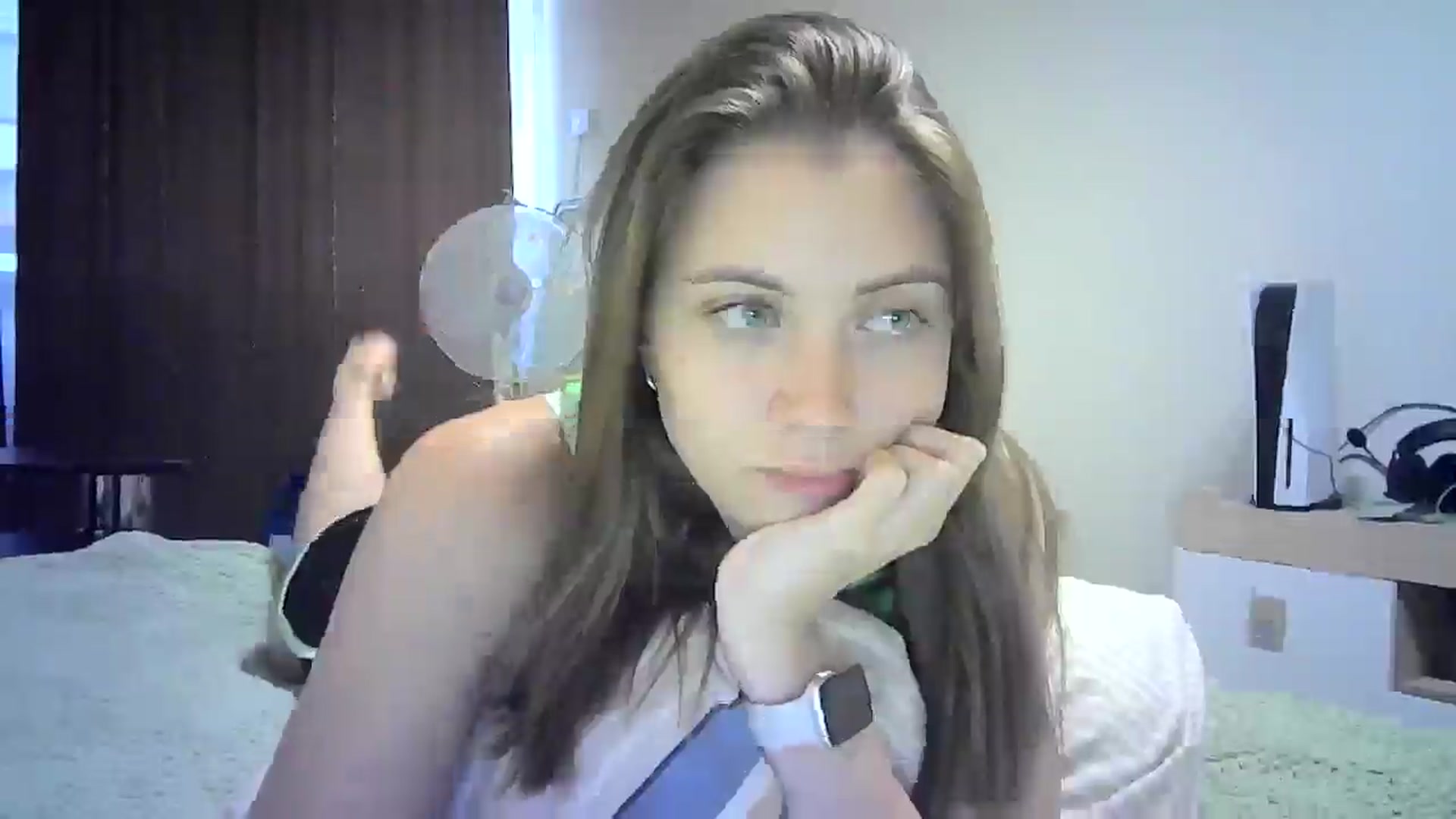Gallery image thumbnail from Sulfate0's myfreecams stream on, 07/25/2024, 12:55 image 14 of 20