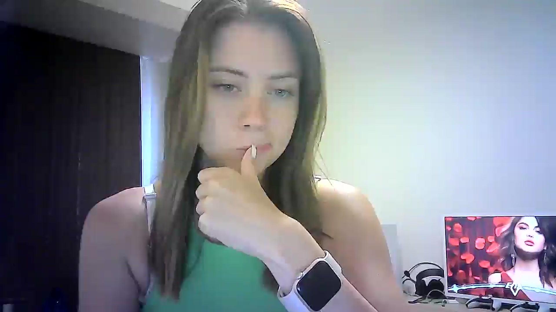 Gallery image thumbnail from Sulfate0's myfreecams stream on, 07/25/2024, 12:55 image 5 of 20