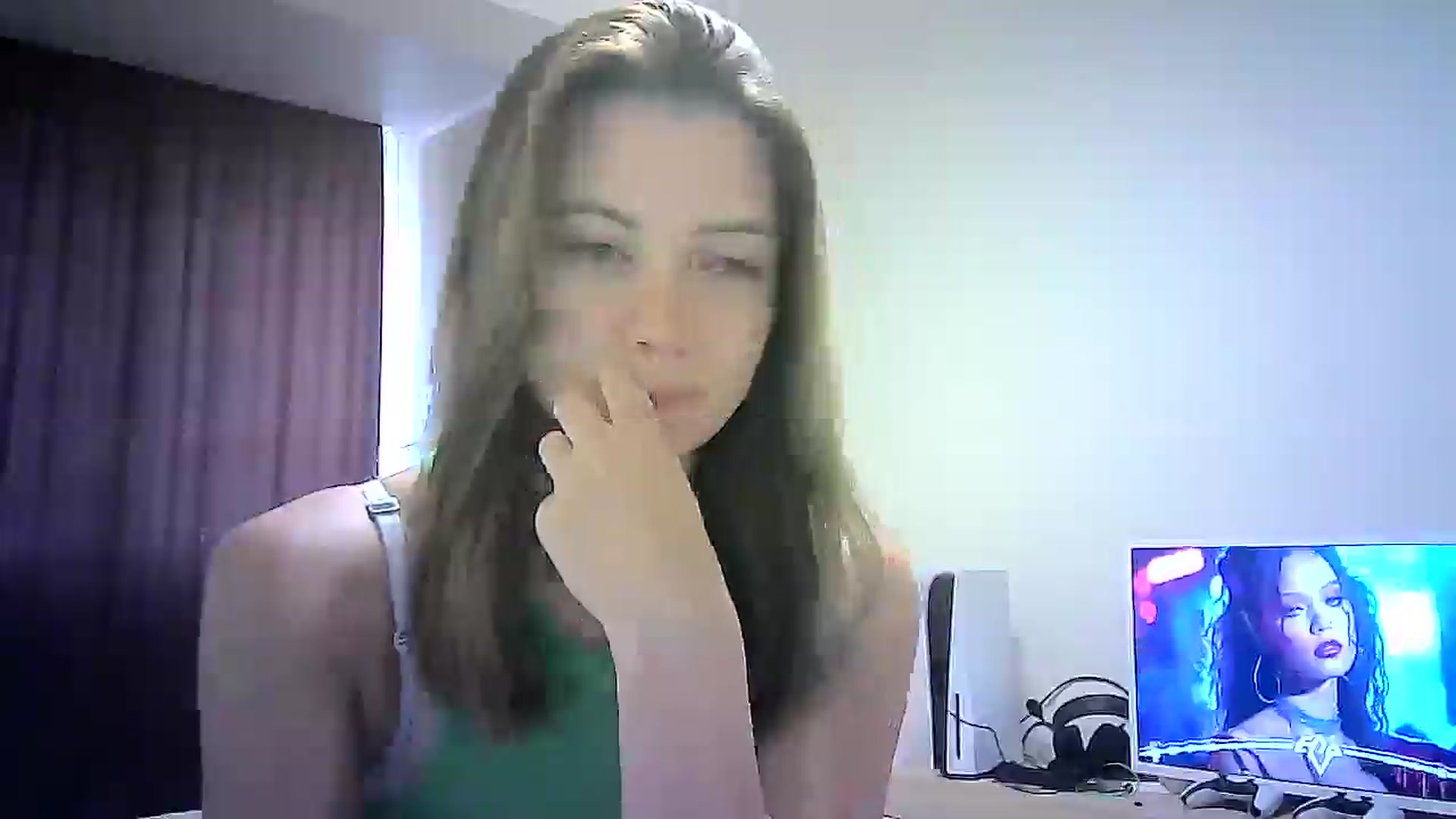 Gallery image thumbnail from Sulfate0's myfreecams stream on, 07/26/2024, 09:04 image 5 of 20