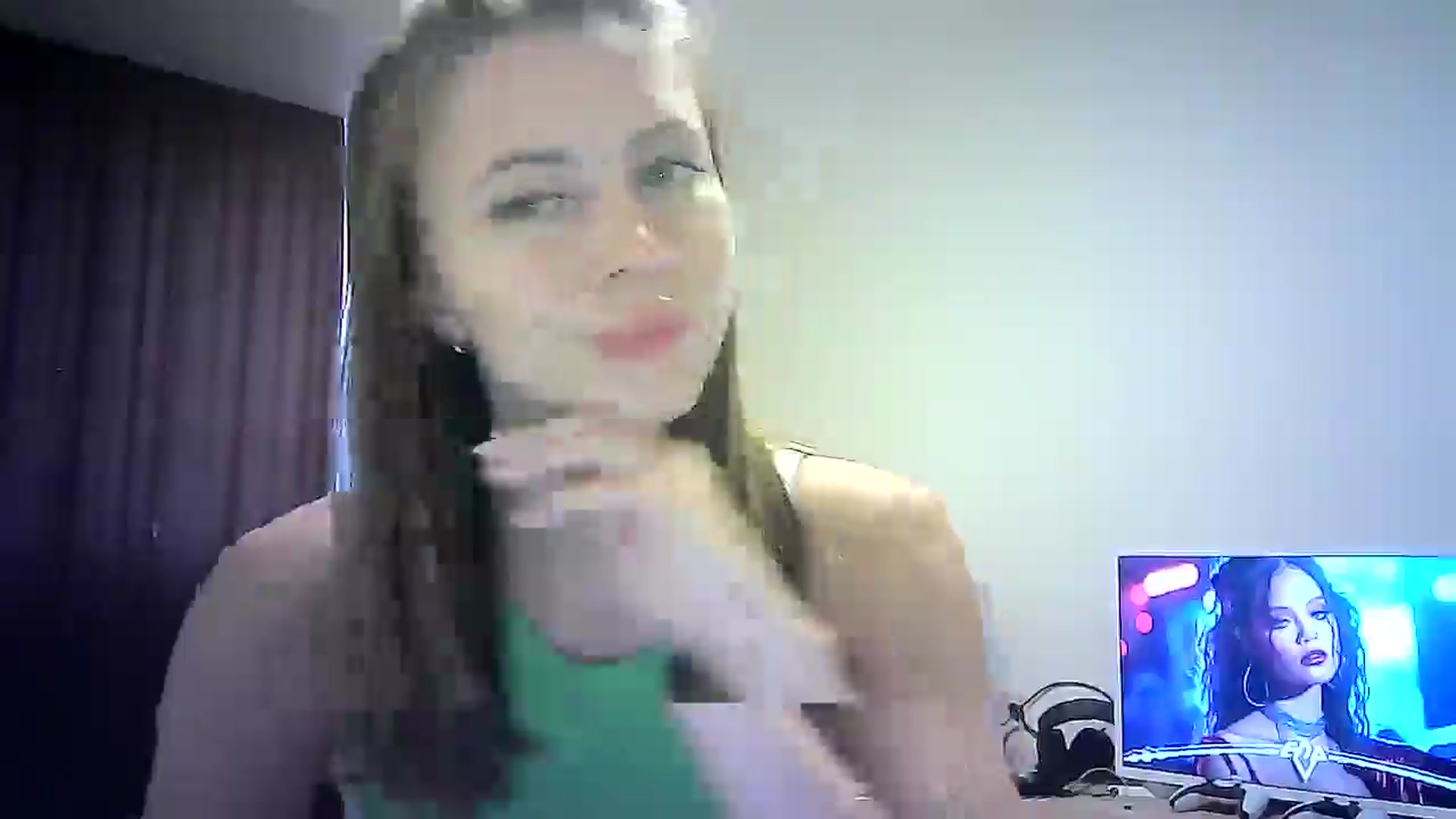 Gallery image thumbnail from Sulfate0's myfreecams stream on, 07/26/2024, 10:35 image 15 of 20