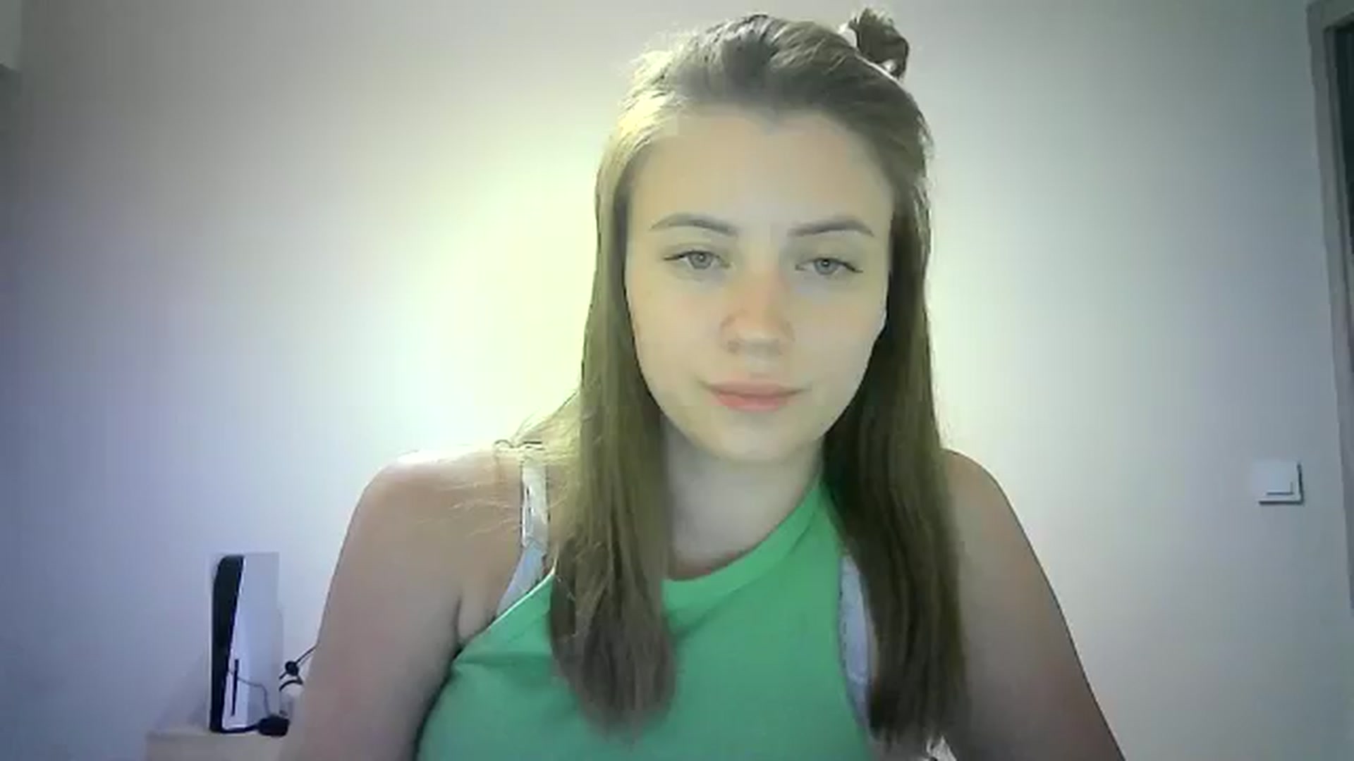 Gallery image thumbnail from Sulfate0's myfreecams stream on, 07/26/2024, 10:50 image 14 of 20