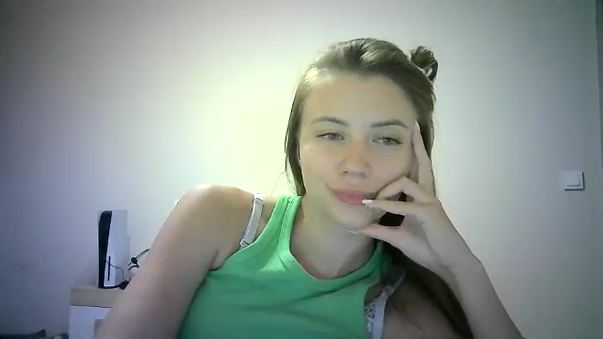Gallery image thumbnail from Sulfate0's myfreecams stream on, 07/26/2024, 10:50 image 16 of 20