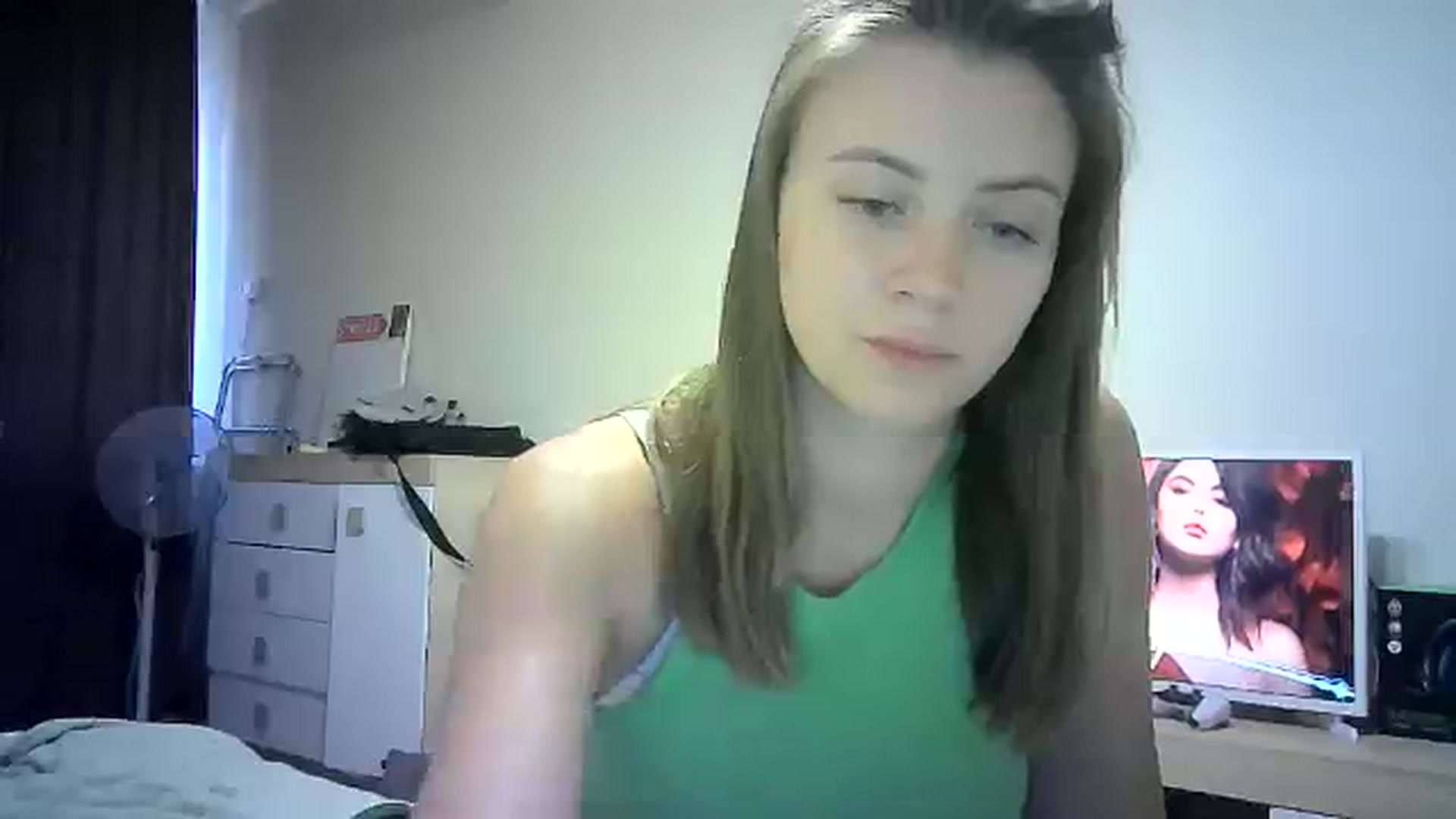 Gallery image thumbnail from Sulfate0's myfreecams stream on, 07/26/2024, 14:14 image 13 of 20
