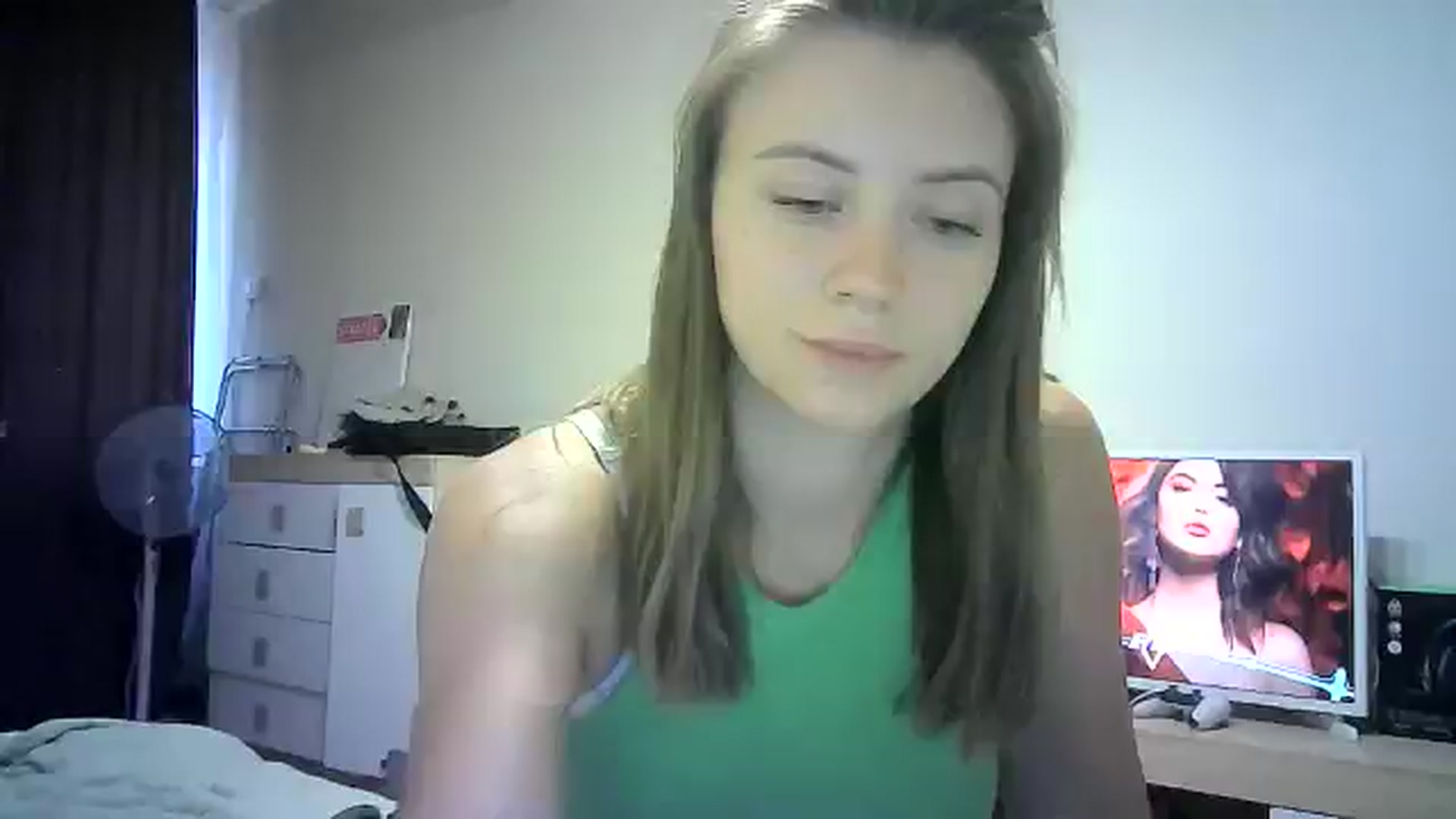 Gallery image thumbnail from Sulfate0's myfreecams stream on, 07/26/2024, 14:14 image 11 of 20