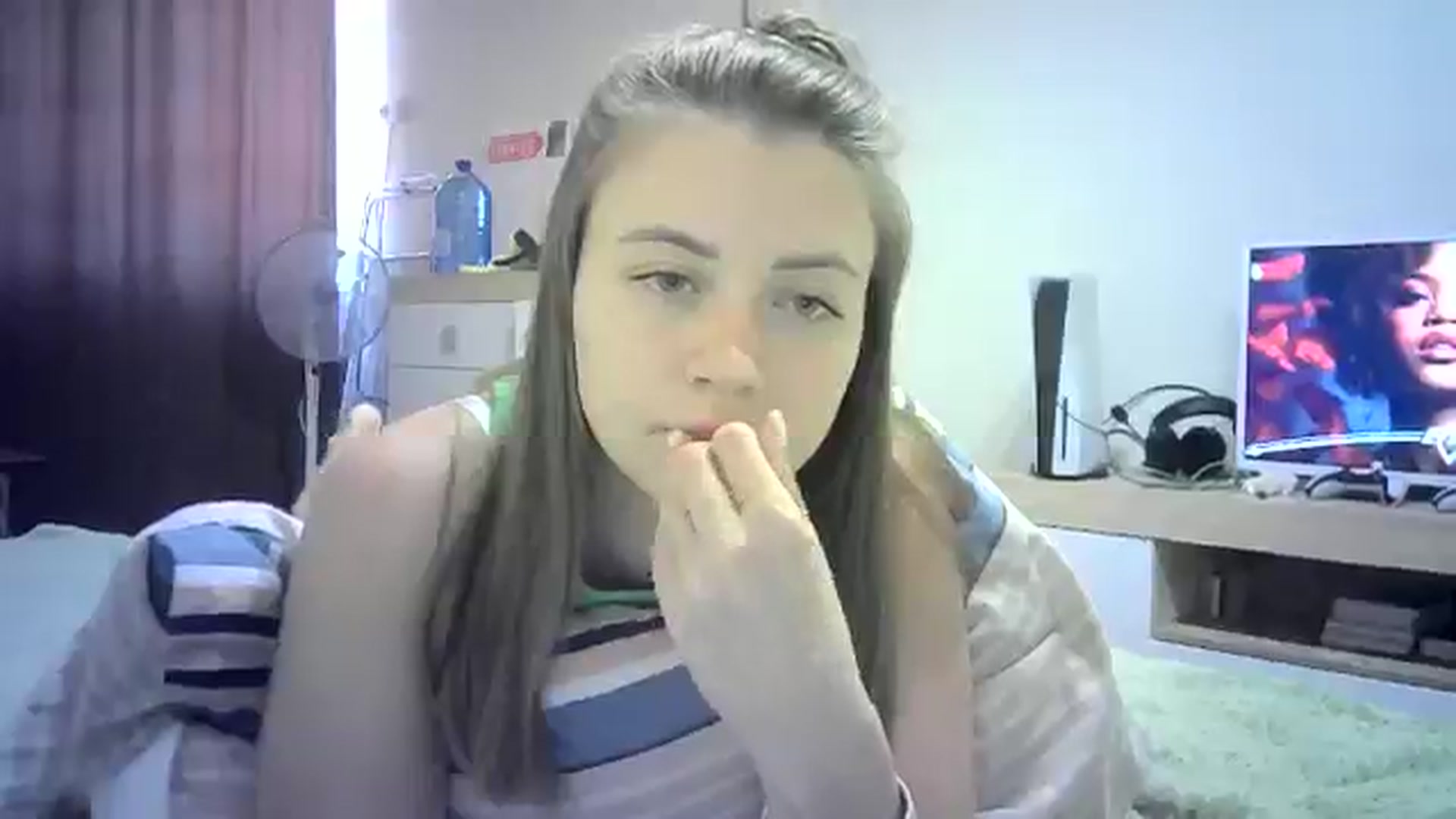 Gallery image thumbnail from Sulfate0's myfreecams stream on, 07/27/2024, 08:30 image 15 of 20
