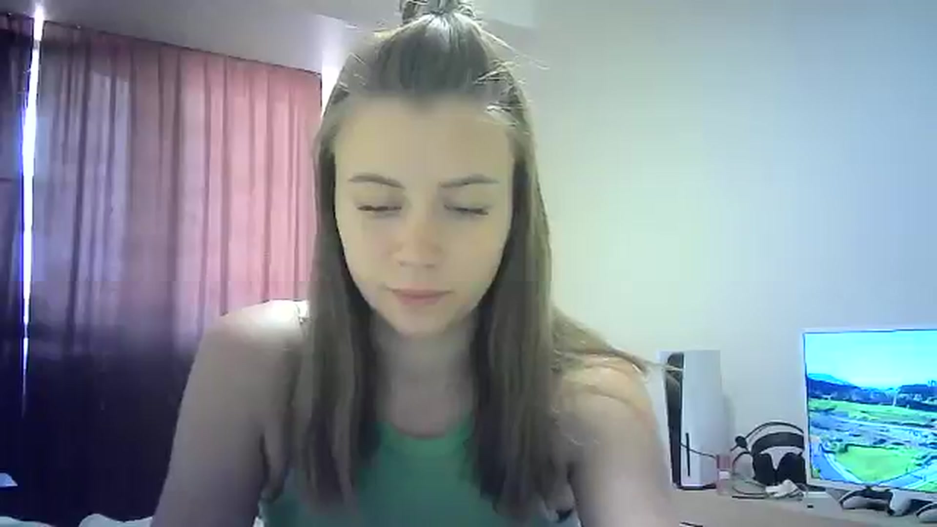 Gallery image thumbnail from Sulfate0's myfreecams stream on, 07/28/2024, 11:40 image 9 of 20