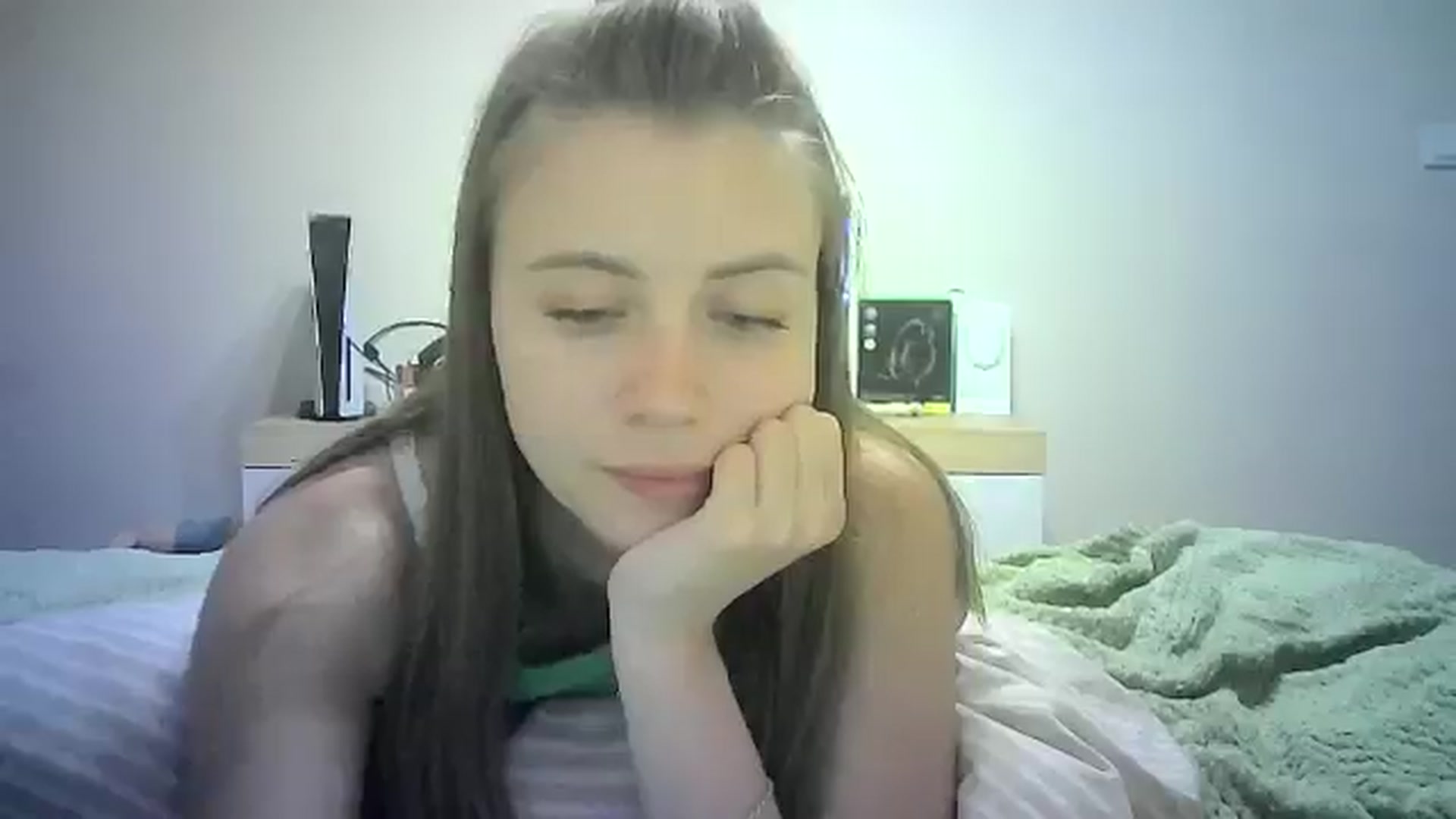 Gallery image thumbnail from Sulfate0's myfreecams stream on, 07/28/2024, 12:16 image 11 of 20