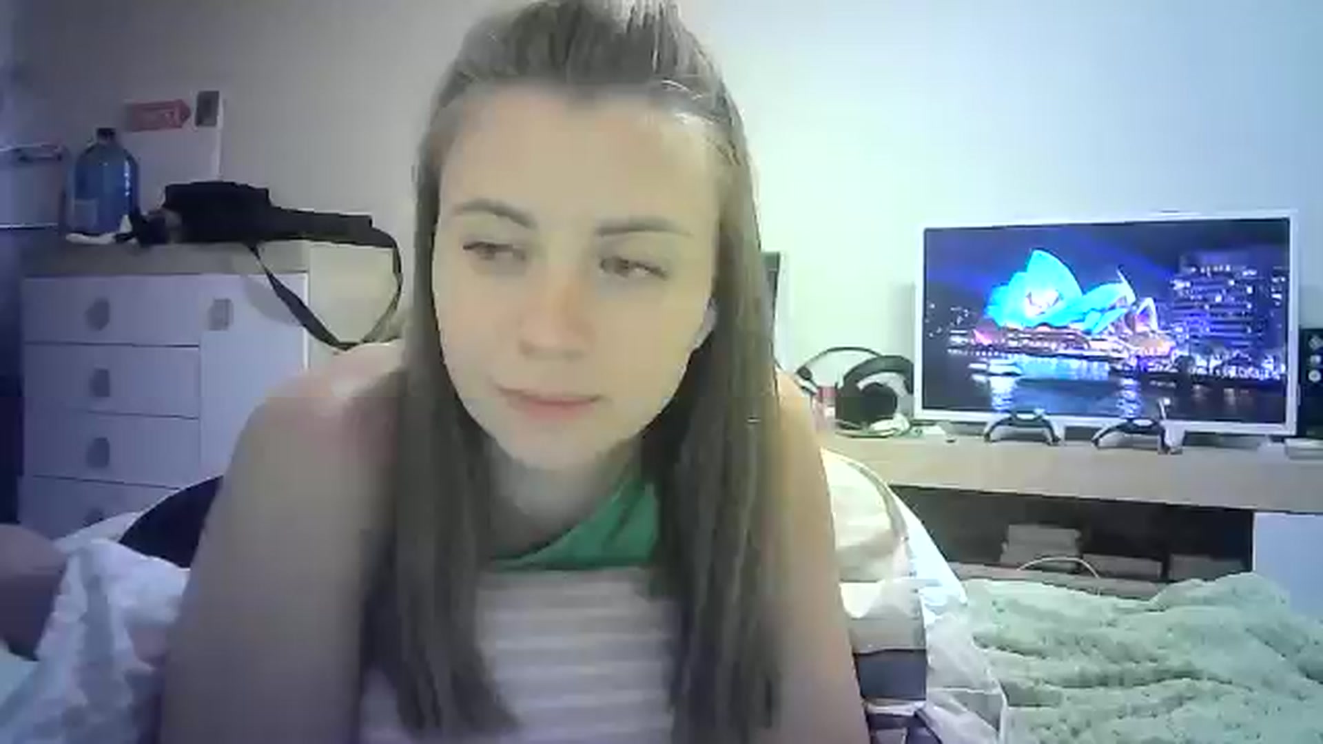 Gallery image thumbnail from Sulfate0's myfreecams stream on, 07/28/2024, 12:49 image 16 of 20