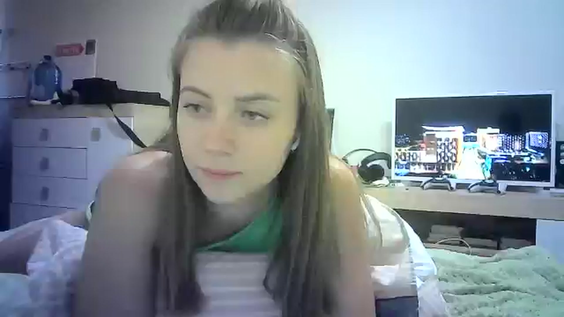 Gallery image thumbnail from Sulfate0's myfreecams stream on, 07/28/2024, 12:49 image 5 of 20