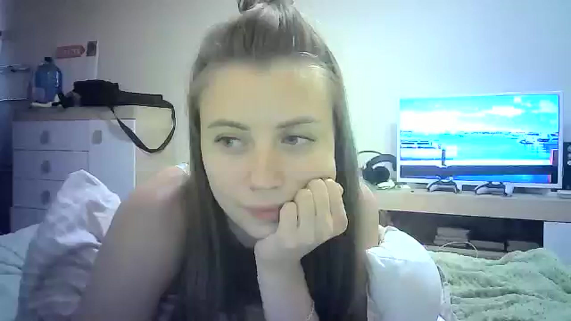 Gallery image thumbnail from Sulfate0's myfreecams stream on, 07/28/2024, 13:09 image 6 of 20