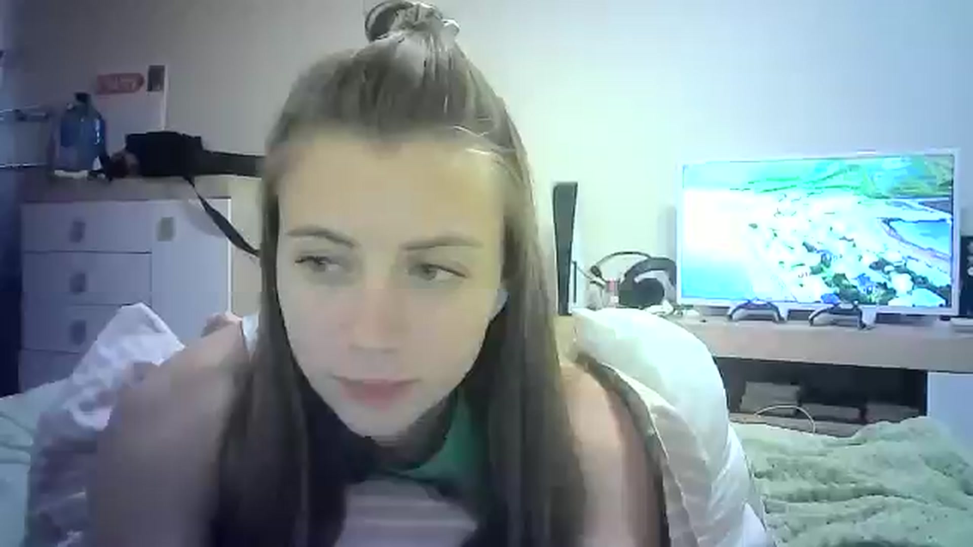 Gallery image thumbnail from Sulfate0's myfreecams stream on, 07/28/2024, 13:09 image 9 of 20