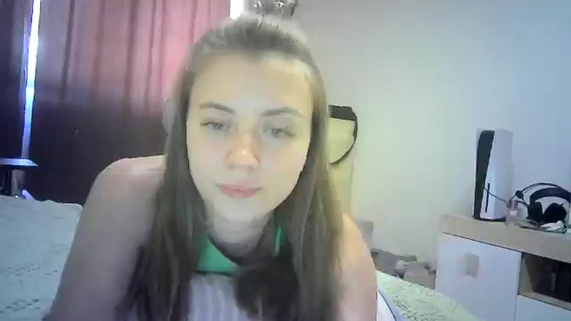 Gallery image thumbnail from Sulfate0's myfreecams stream on, 07/29/2024, 10:11 image 8 of 20