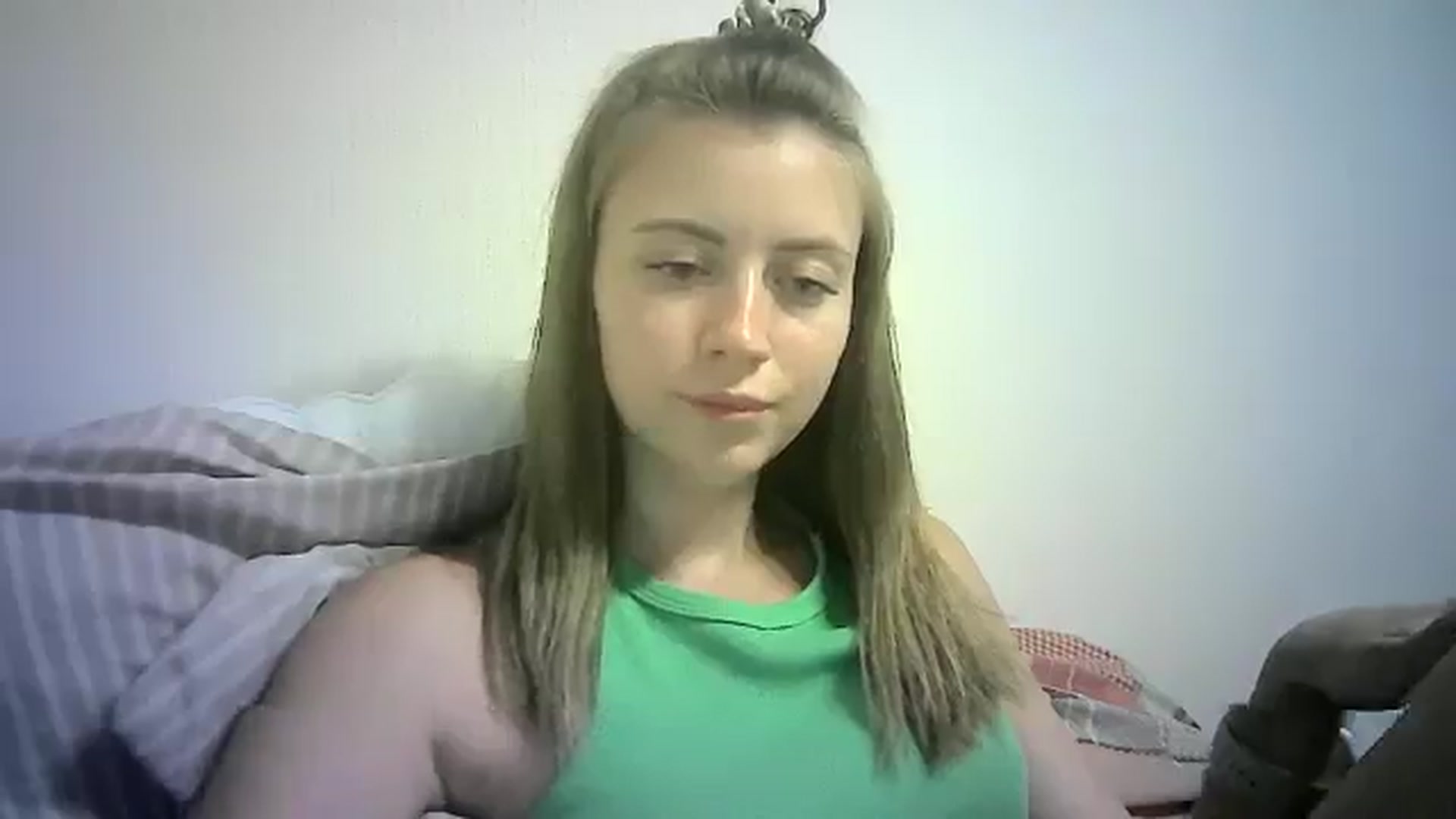 Gallery image thumbnail from Sulfate0's myfreecams stream on, 07/29/2024, 12:19 image 15 of 20