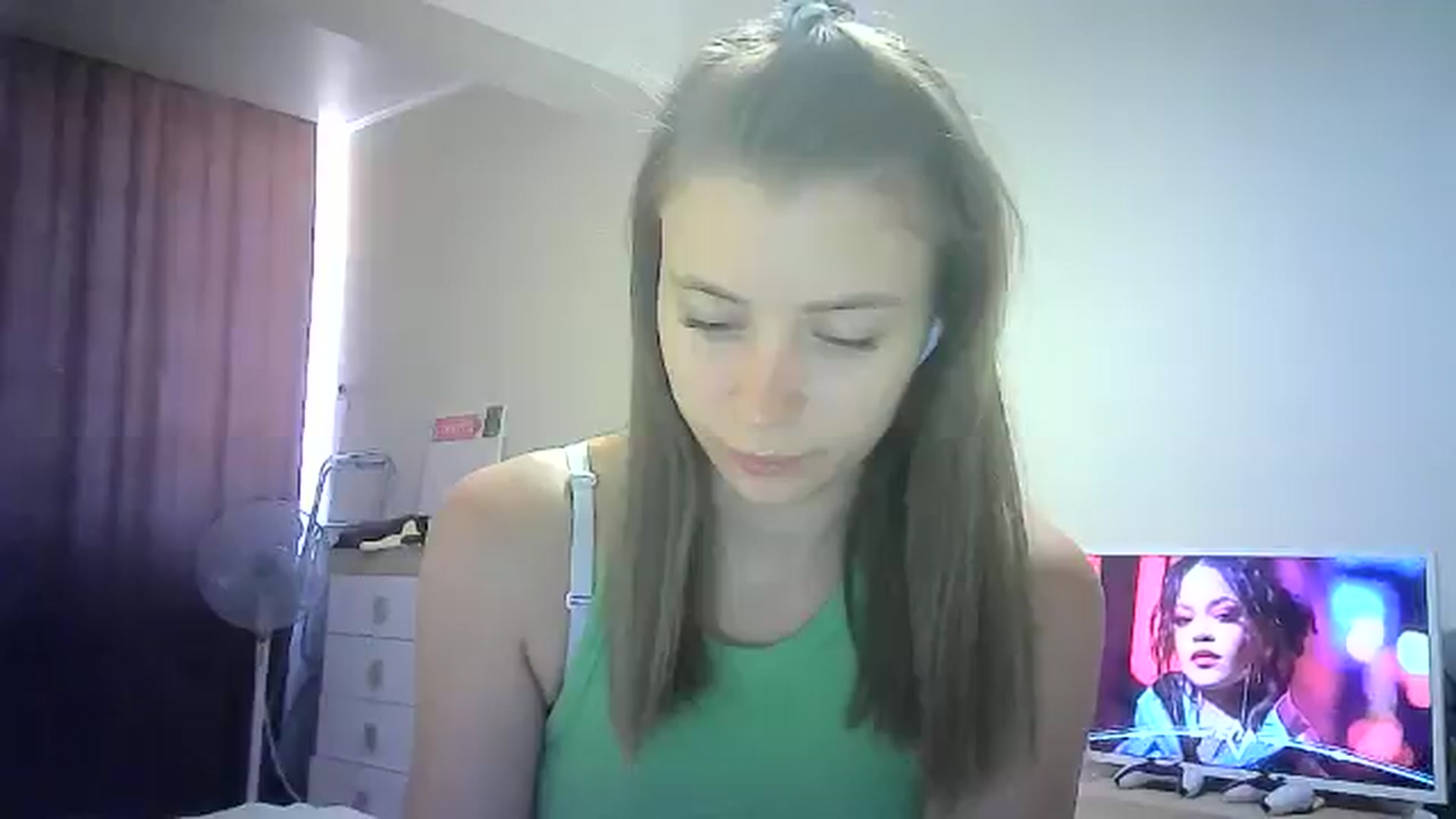 Gallery image thumbnail from Sulfate0's myfreecams stream on, 07/30/2024, 08:27 image 19 of 20