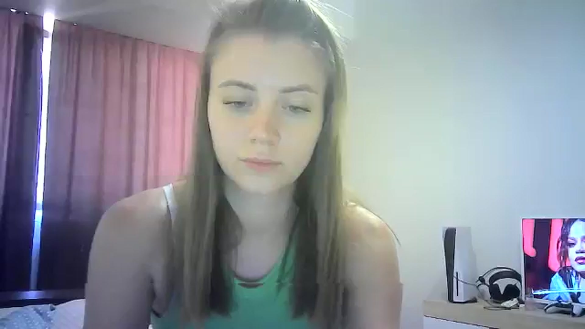 Gallery image thumbnail from Sulfate0's myfreecams stream on, 07/30/2024, 09:33 image 10 of 20