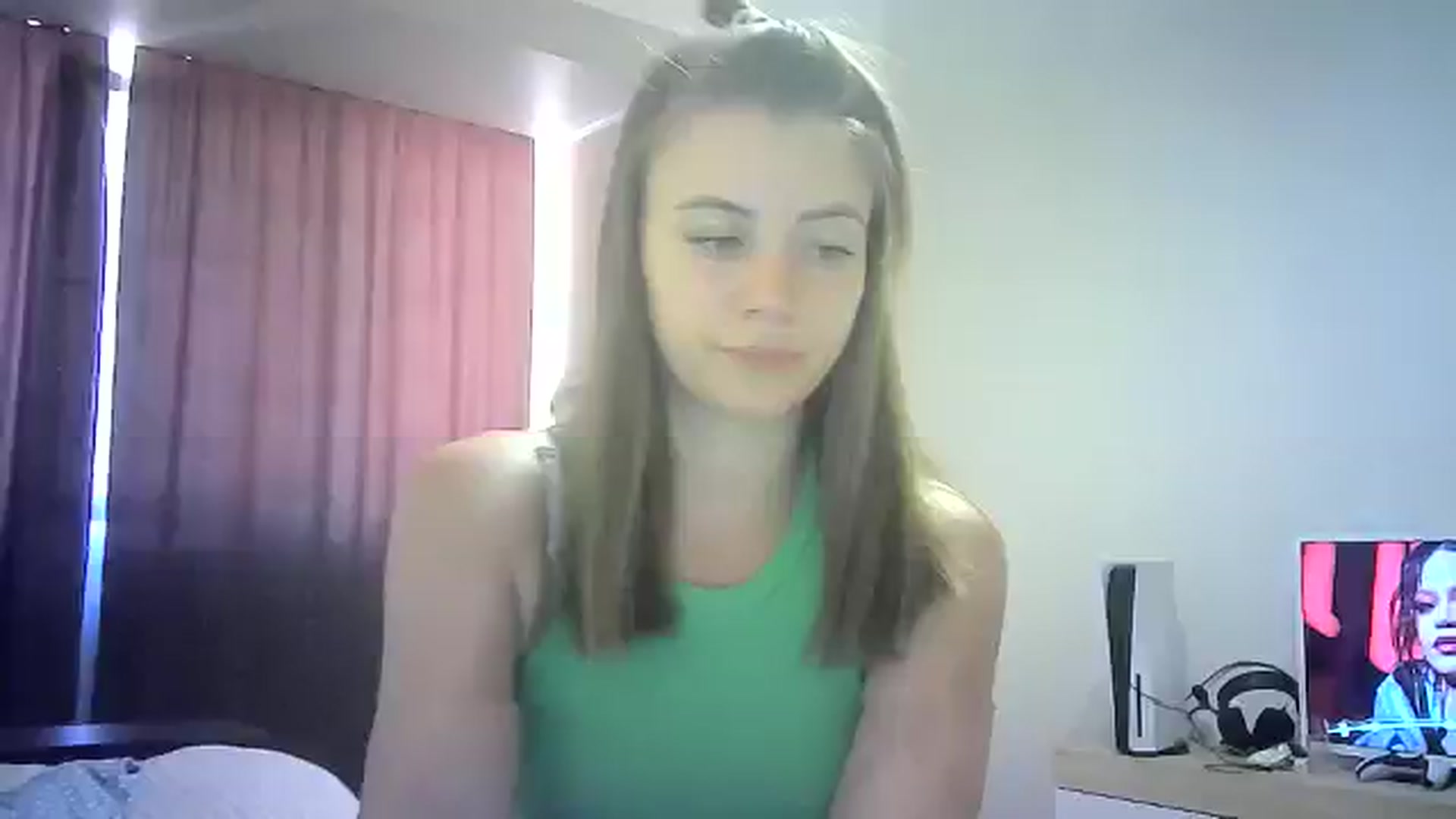Gallery image thumbnail from Sulfate0's myfreecams stream on, 07/30/2024, 09:33 image 7 of 20
