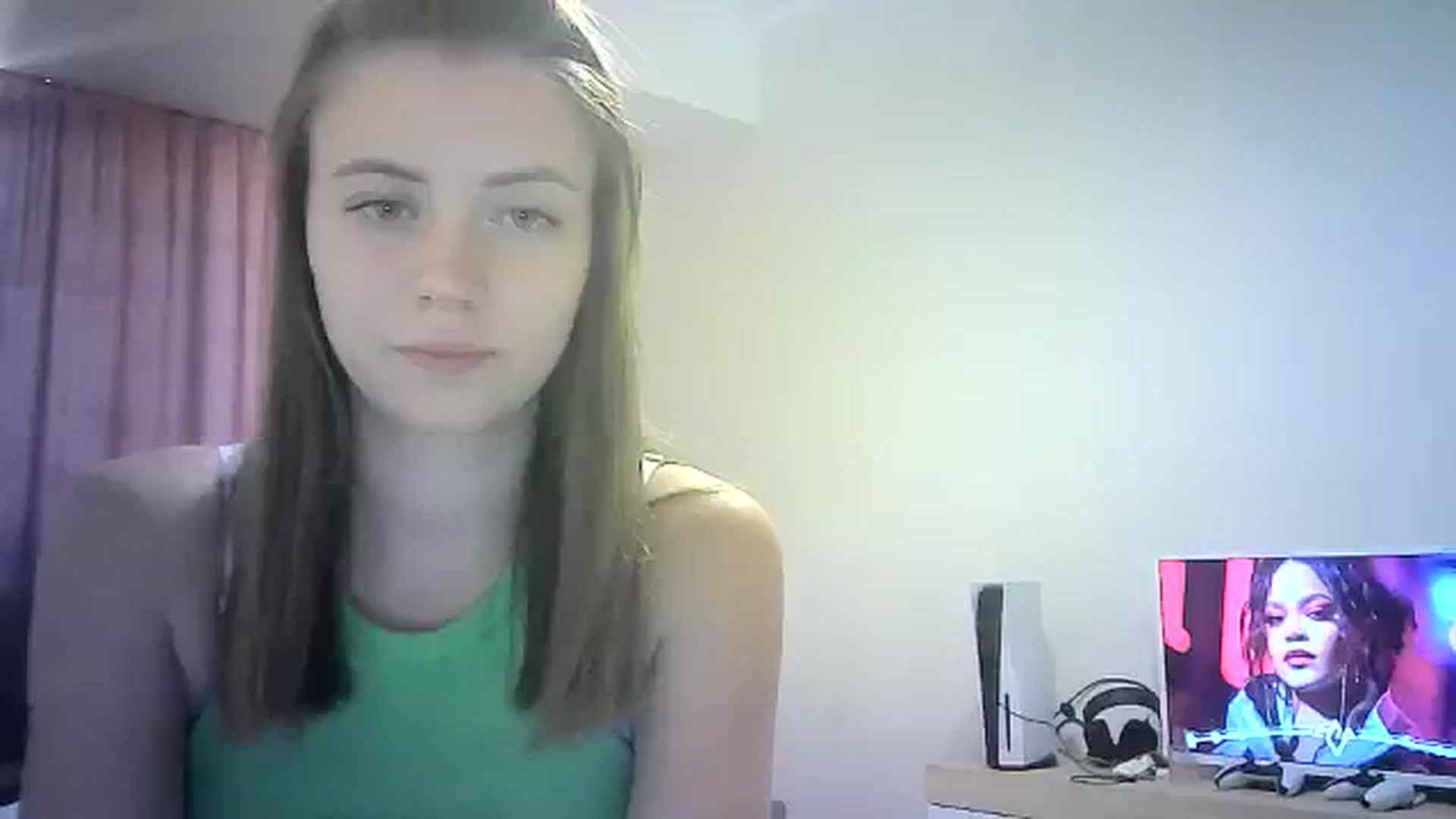 Gallery image thumbnail from Sulfate0's myfreecams stream on, 07/30/2024, 10:30 image 1 of 20