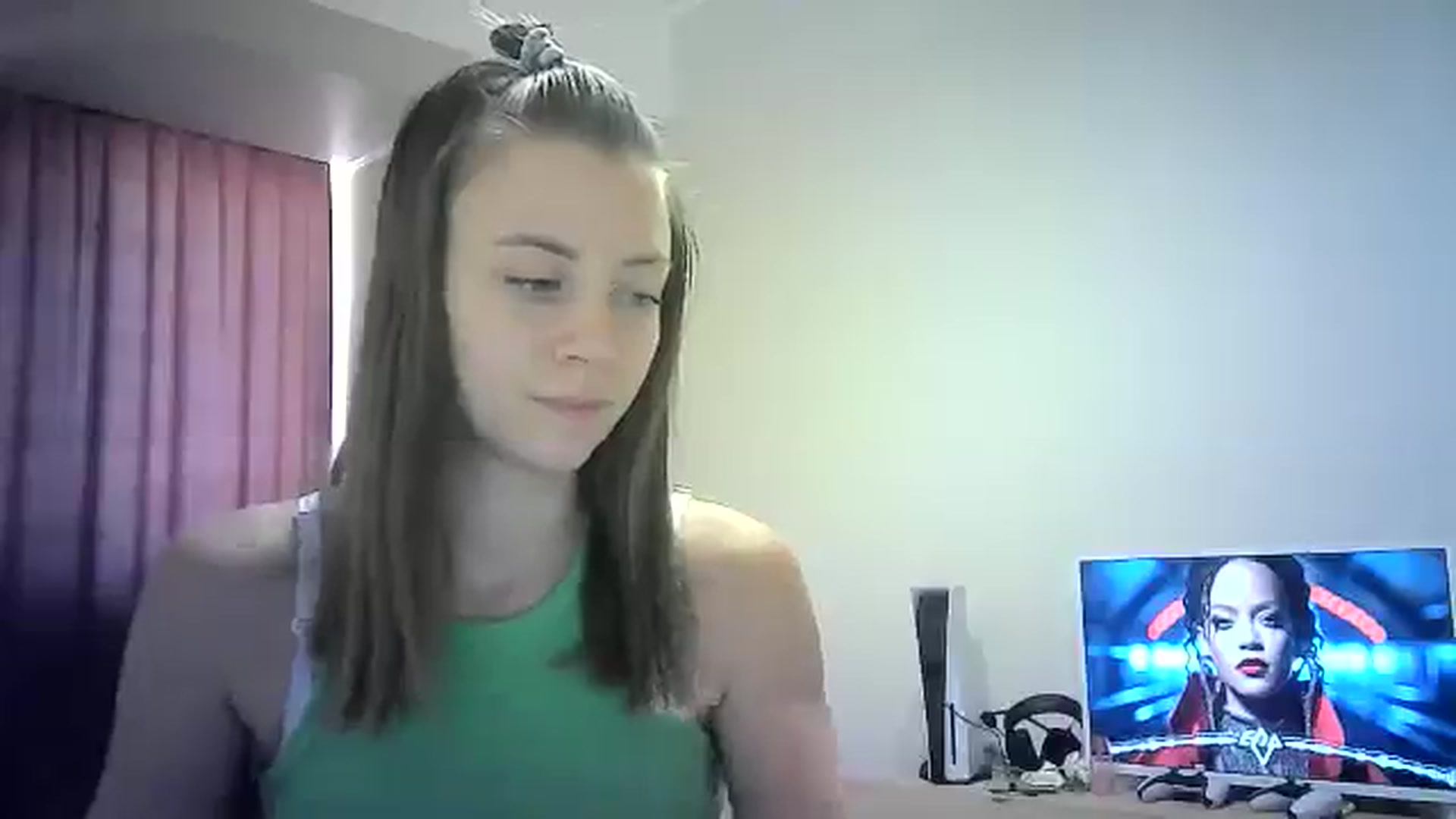 Gallery image thumbnail from Sulfate0's myfreecams stream on, 07/31/2024, 10:23 image 16 of 20