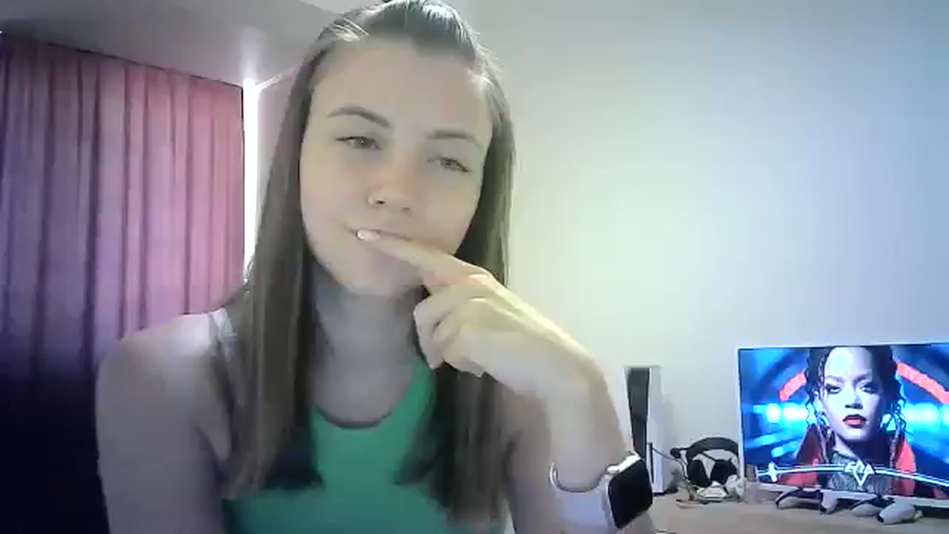 Gallery image thumbnail from Sulfate0's myfreecams stream on, 07/31/2024, 10:23 image 2 of 20