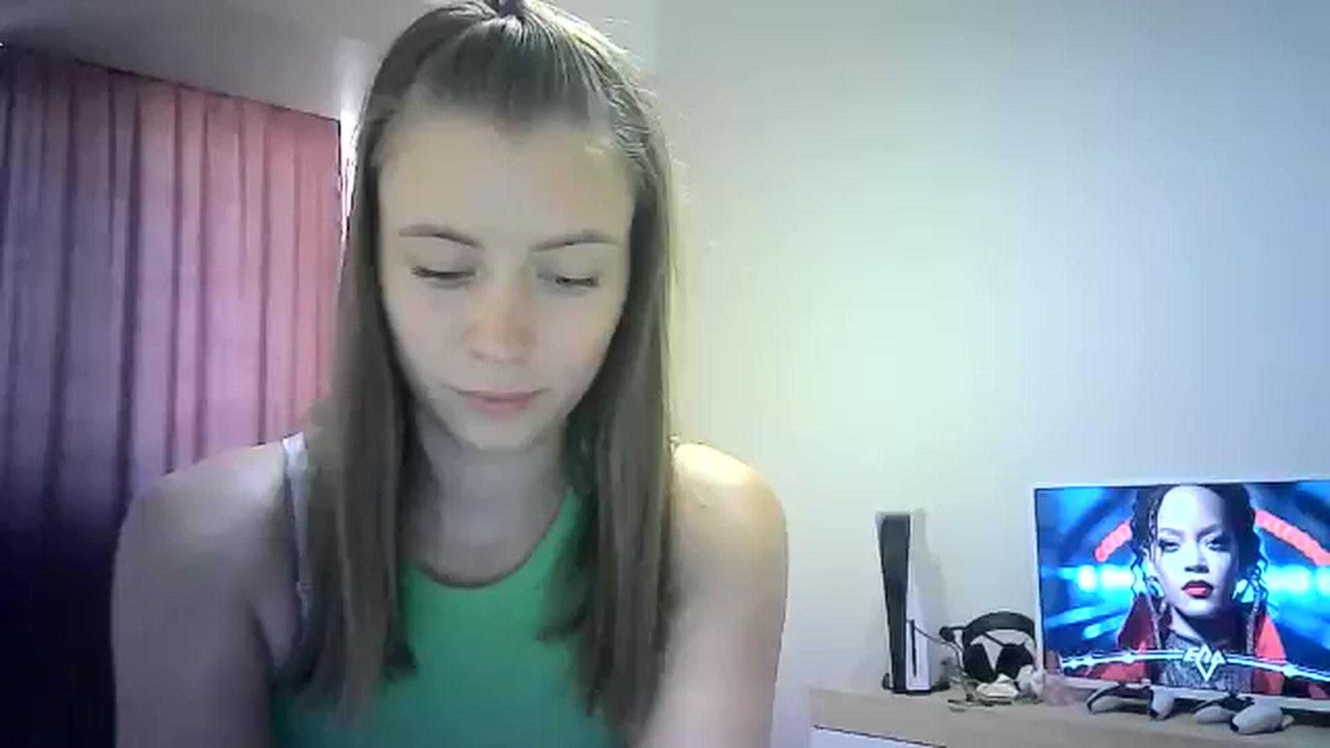 Gallery image thumbnail from Sulfate0's myfreecams stream on, 07/31/2024, 10:23 image 3 of 20
