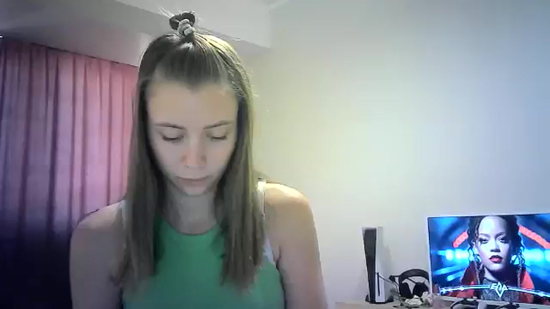 Gallery image thumbnail from Sulfate0's myfreecams stream on, 07/31/2024, 10:23 image 6 of 20