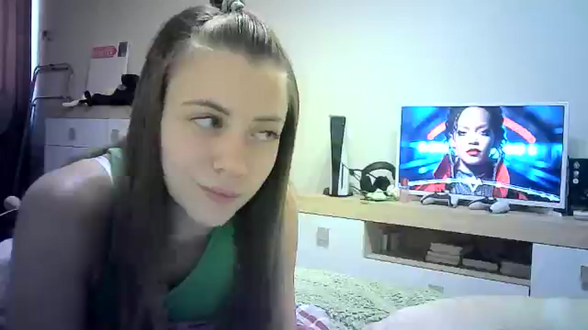 Gallery image thumbnail from Sulfate0's myfreecams stream on, 07/31/2024, 11:37 image 12 of 20