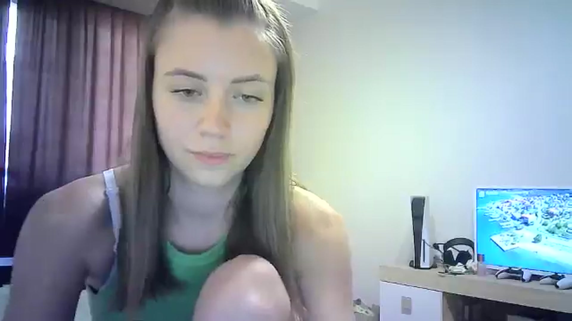 Gallery image thumbnail from Sulfate0's myfreecams stream on, 07/31/2024, 13:26 image 18 of 20