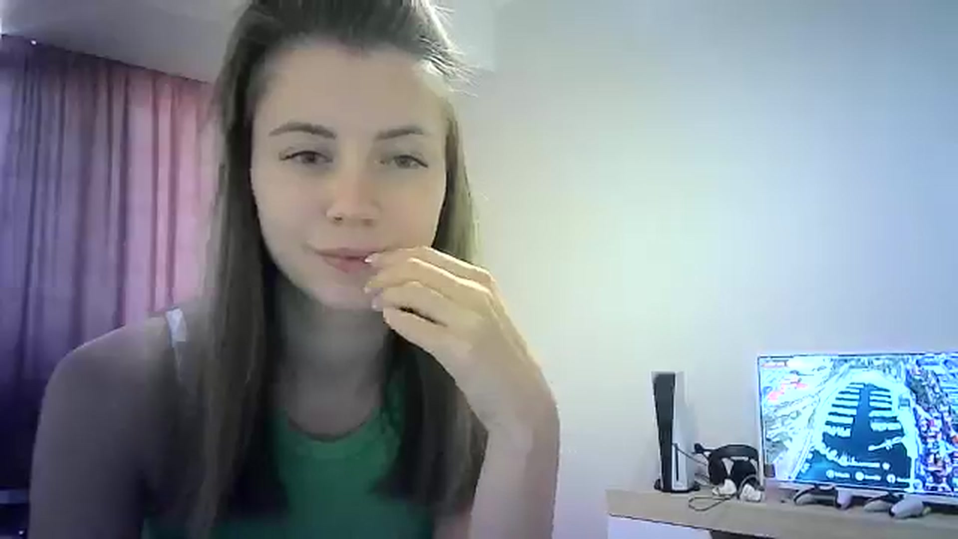 Gallery image thumbnail from Sulfate0's myfreecams stream on, 08/01/2024, 11:36 image 12 of 20