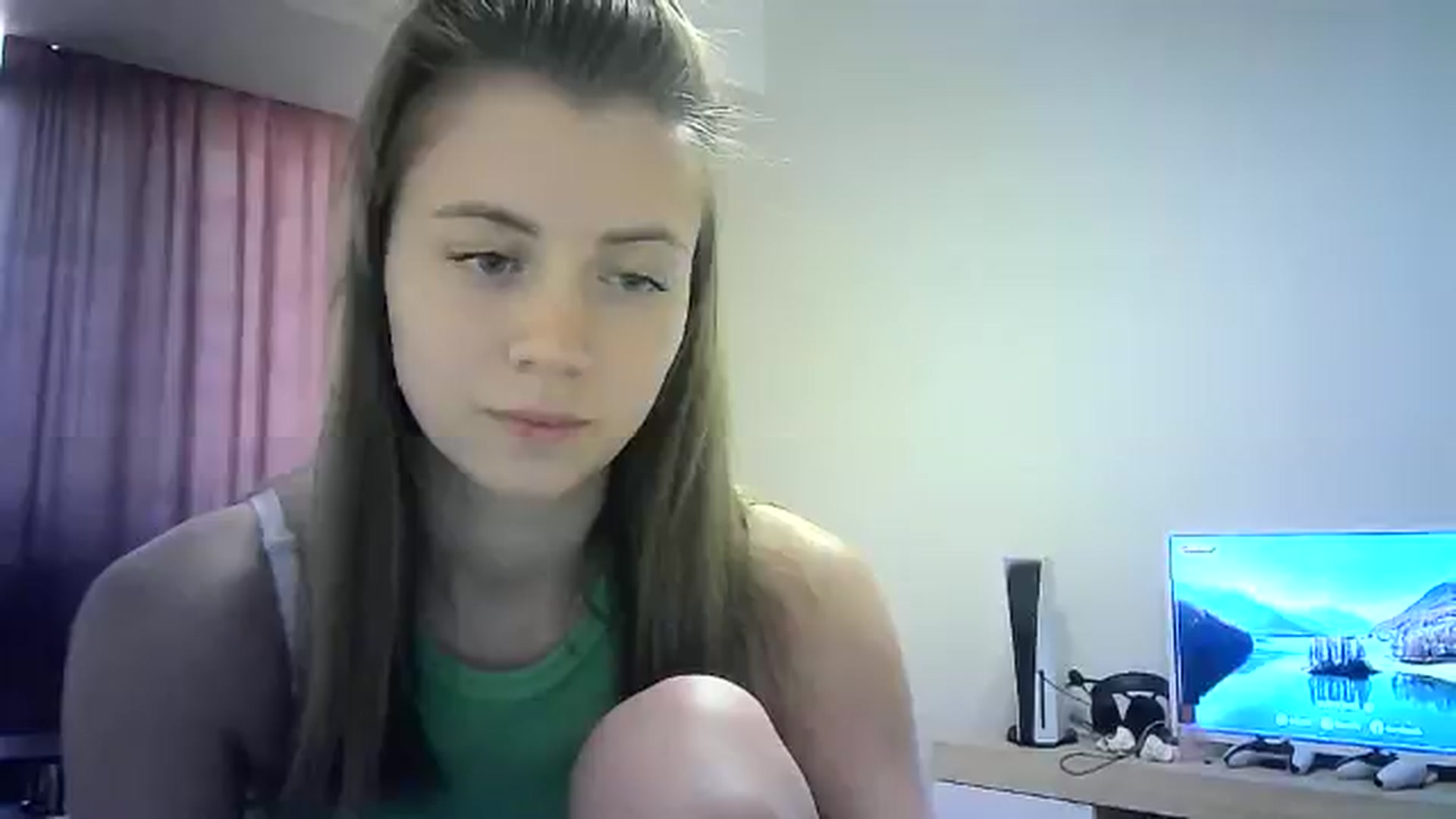 Gallery image thumbnail from Sulfate0's myfreecams stream on, 08/01/2024, 11:36 image 18 of 20