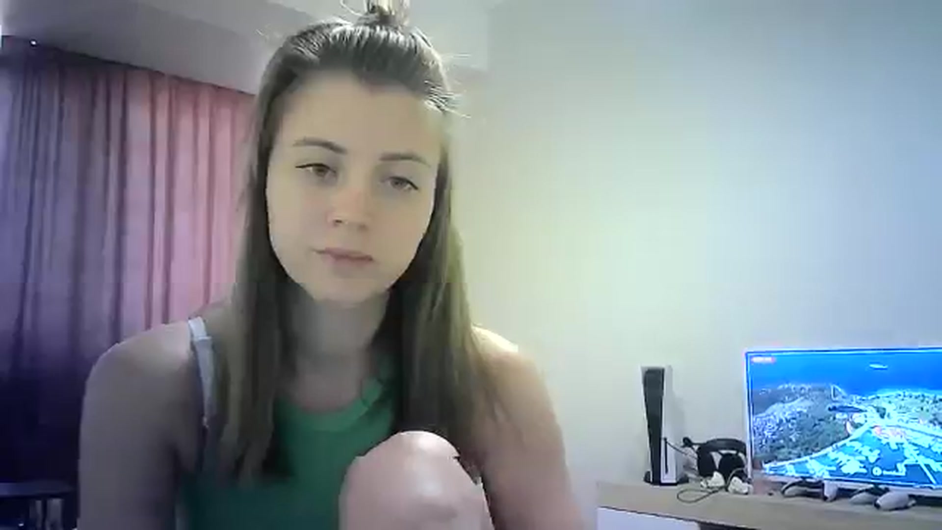 Gallery image thumbnail from Sulfate0's myfreecams stream on, 08/01/2024, 11:36 image 17 of 20