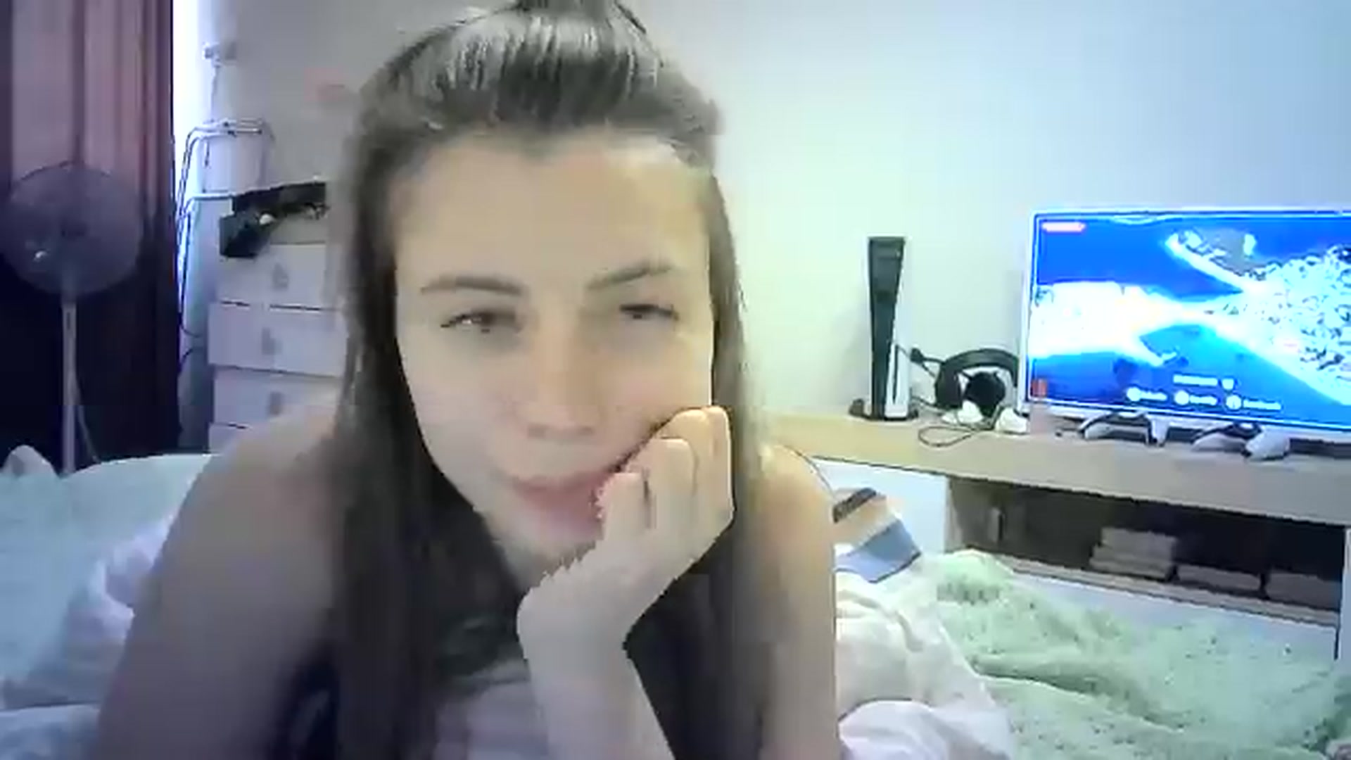 Gallery image thumbnail from Sulfate0's myfreecams stream on, 08/01/2024, 12:09 image 9 of 20
