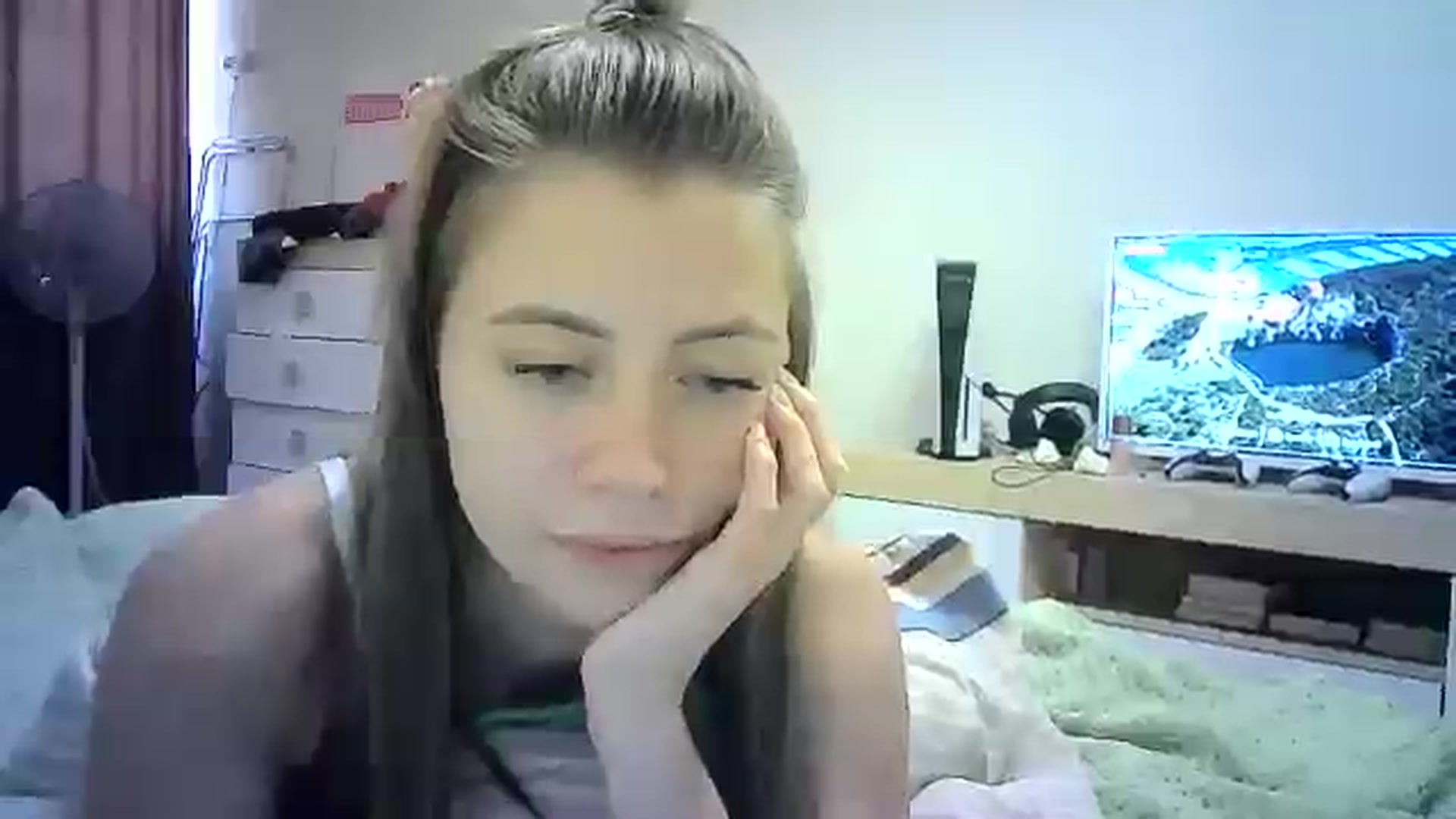 Gallery image thumbnail from Sulfate0's myfreecams stream on, 08/01/2024, 12:09 image 6 of 20
