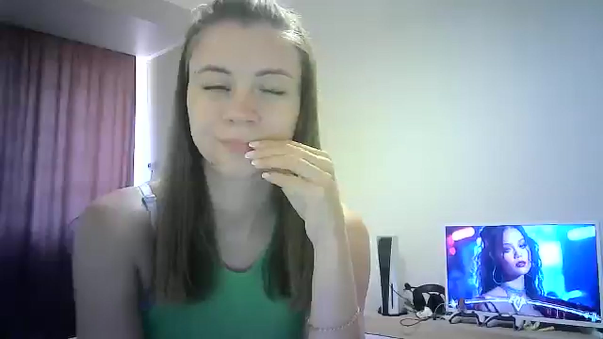 Gallery image thumbnail from Sulfate0's myfreecams stream on, 08/02/2024, 07:24 image 8 of 20