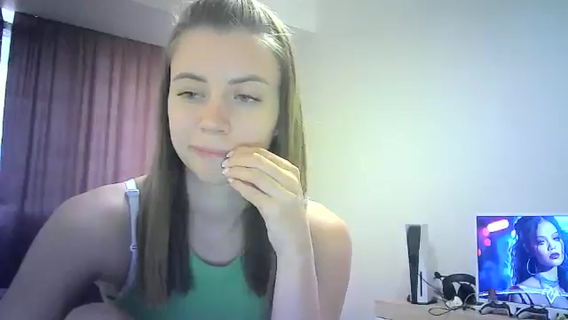 Gallery image thumbnail from Sulfate0's myfreecams stream on, 08/02/2024, 08:55 image 5 of 20