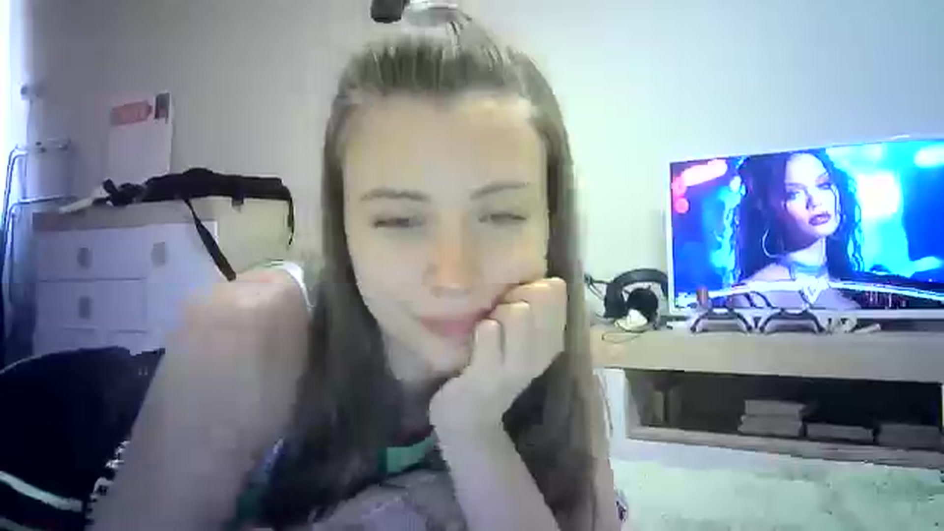 Gallery image thumbnail from Sulfate0's myfreecams stream on, 08/02/2024, 09:19 image 19 of 20