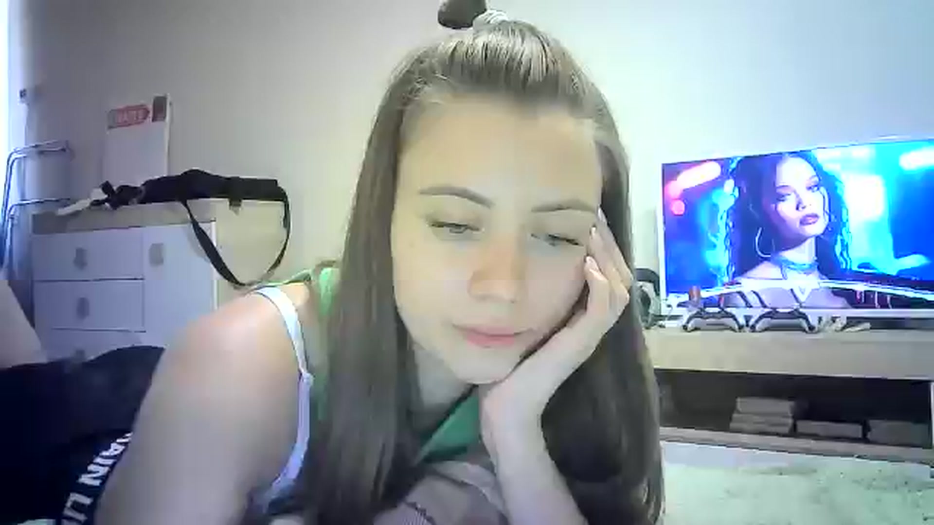 Gallery image thumbnail from Sulfate0's myfreecams stream on, 08/02/2024, 09:19 image 10 of 20